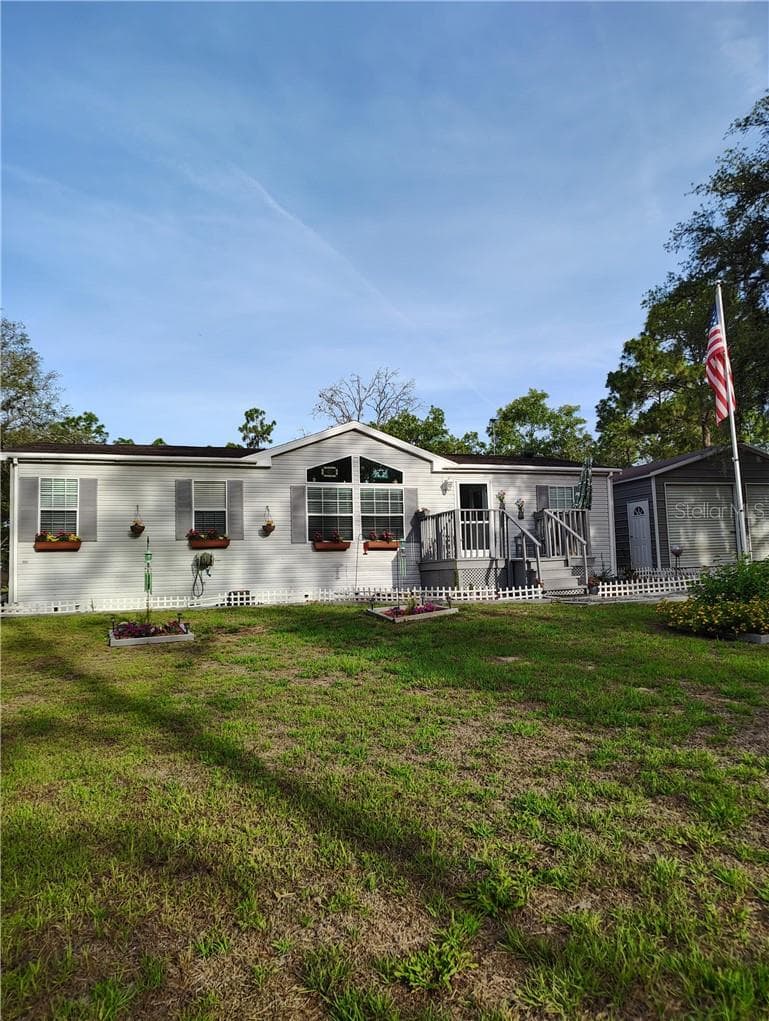 Residential at 8420 N Calcutta AVE, DUNNELLON FL 34433, photo 2 of 15