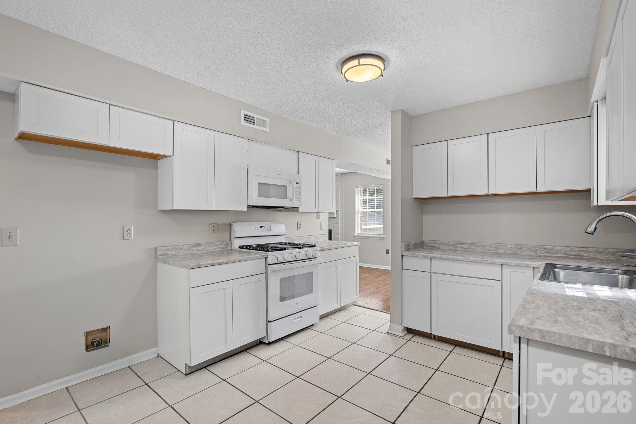 Kitchen - 12424 Cool Mist Lane, Huntersville