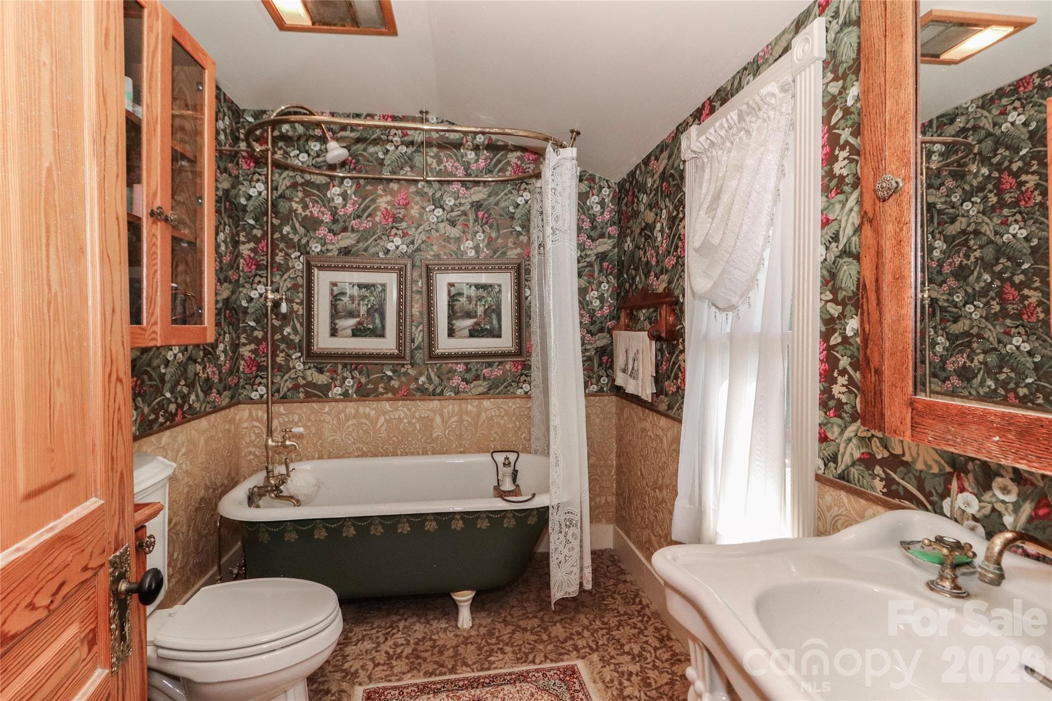 2nd Level Full Bath - 235 Walnut Street, Statesville