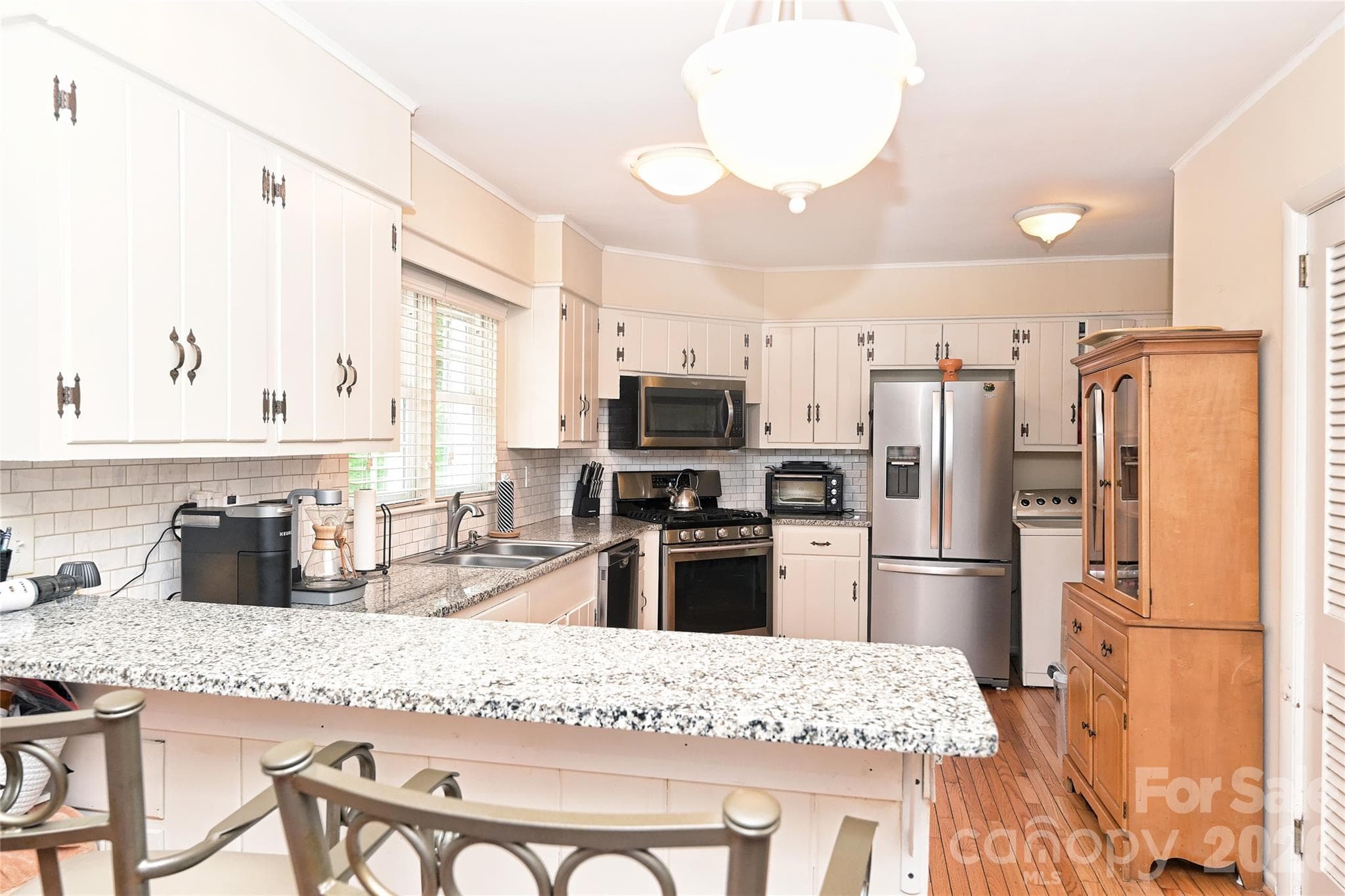 Single Family Residence at 5801 Fairview Road, Charlotte, photo 2 of 24