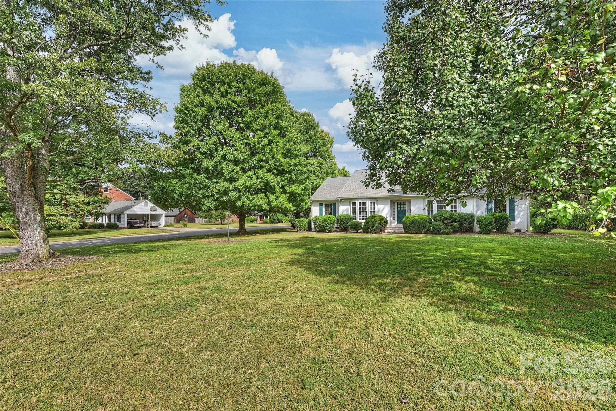 Single Family Residence at 5801 Fairview Road, Charlotte, photo 20 of 24