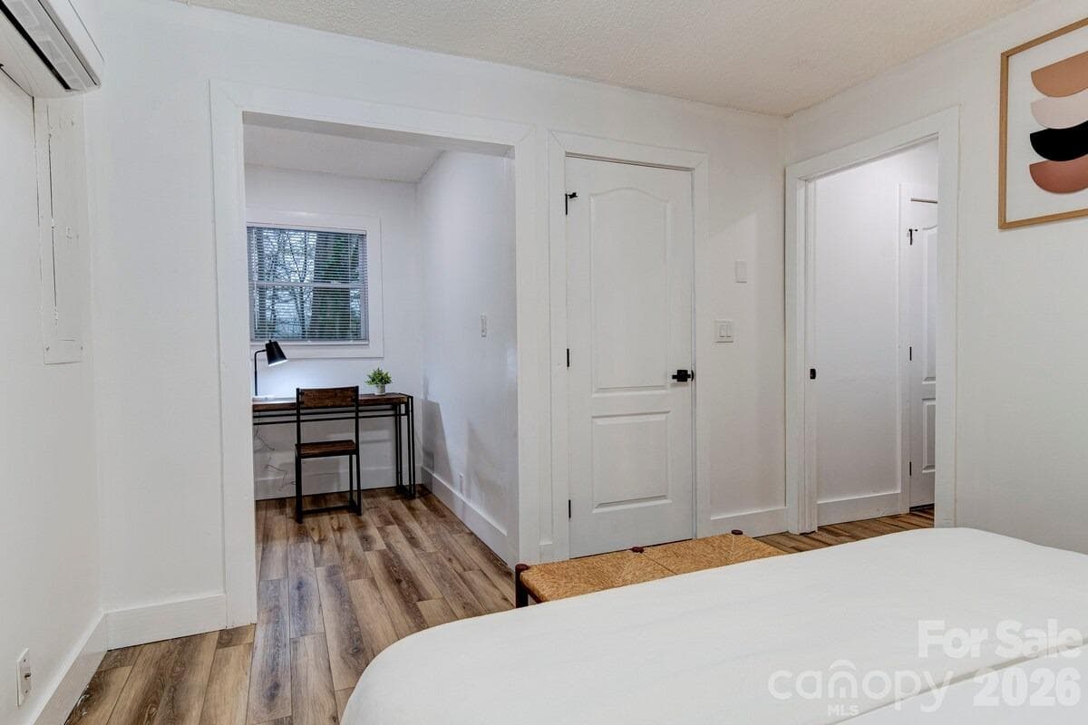 Bedroom - 36 Collins Mountain Drive, Asheville