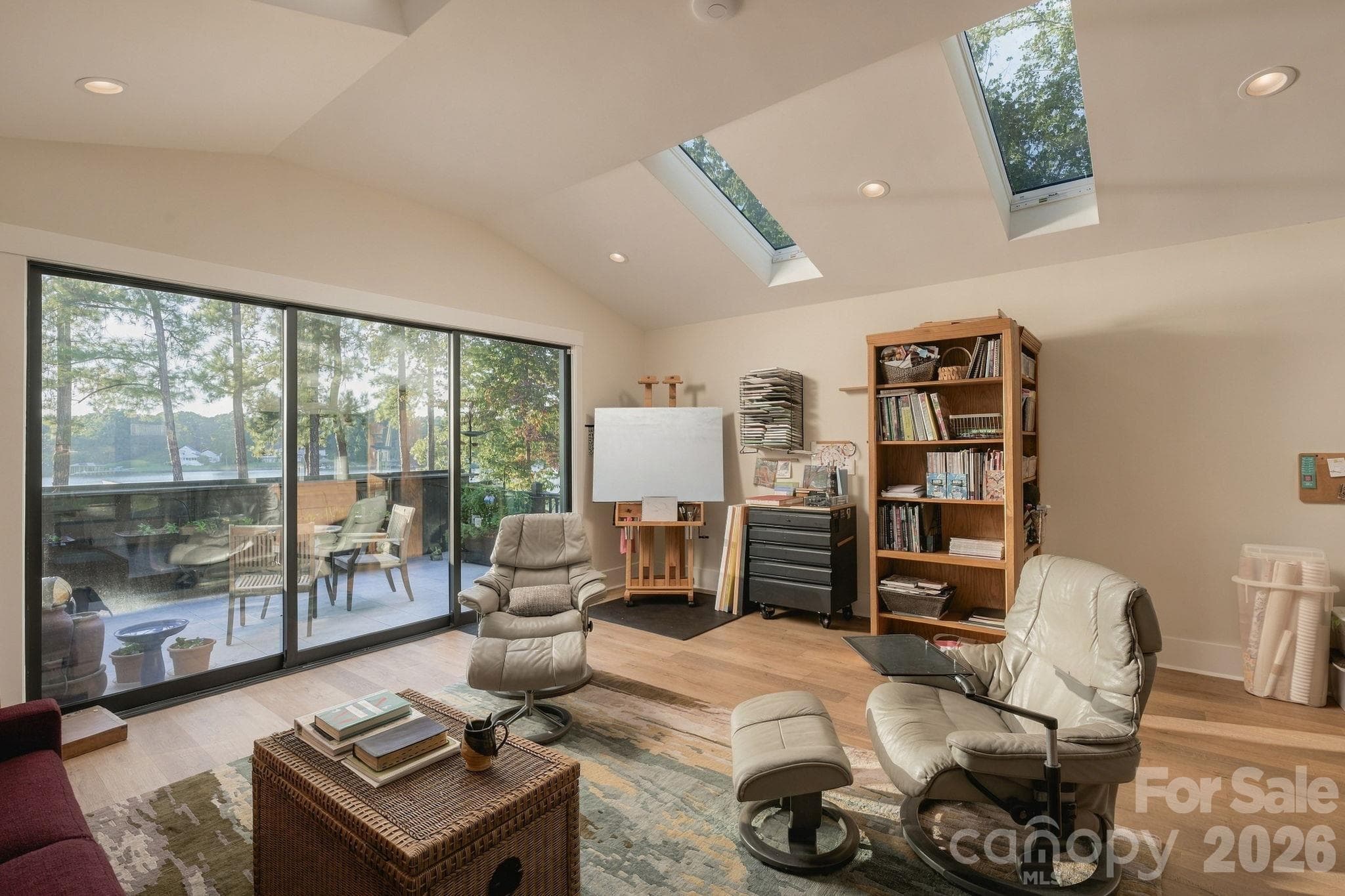Art Studio or flex space with half bath, balcony overlooking the lake - 298 Marietta Road, Mooresville