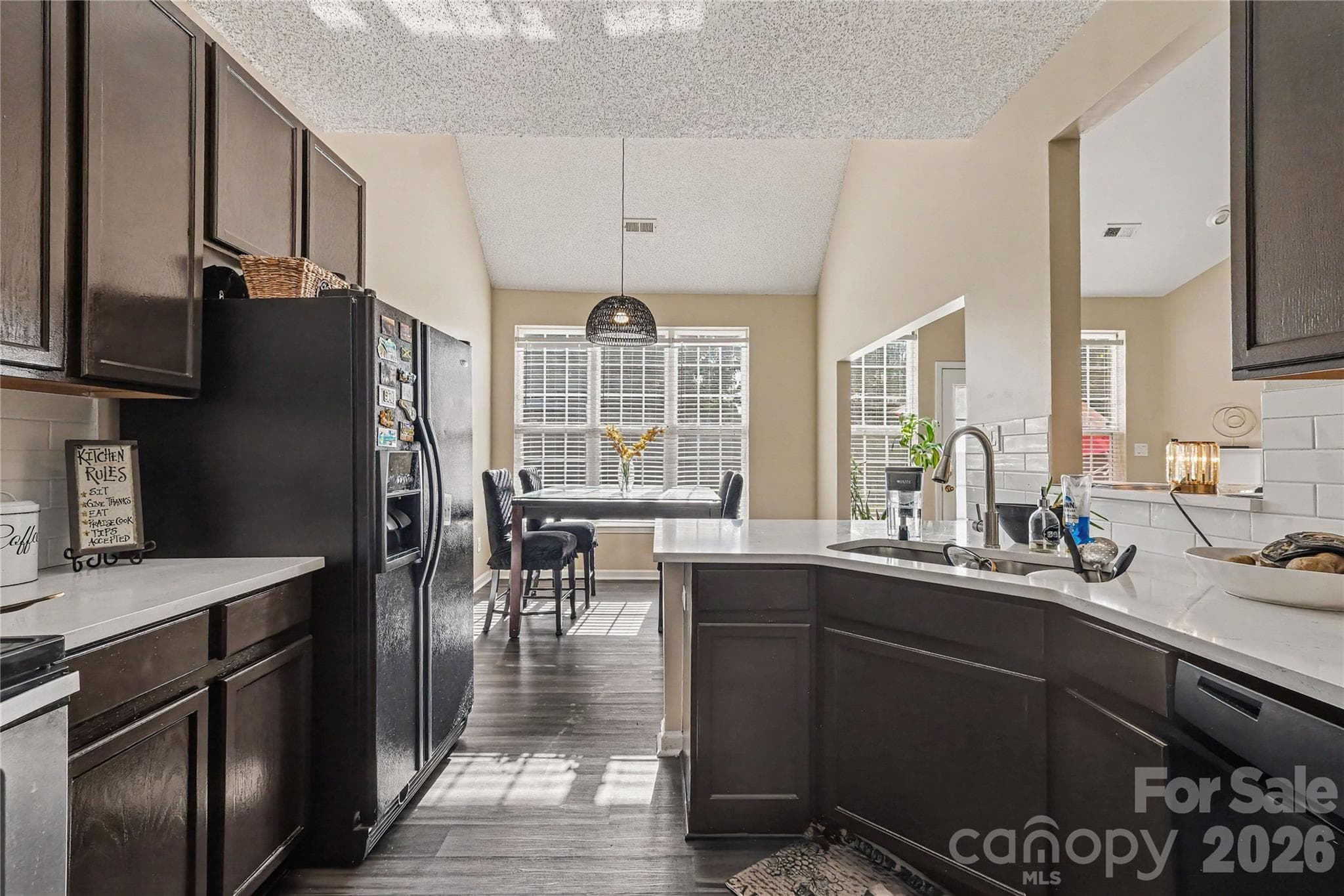 Single Family Residence at 8030 Shiny Meadow Drive, Charlotte, photo 14 of 32