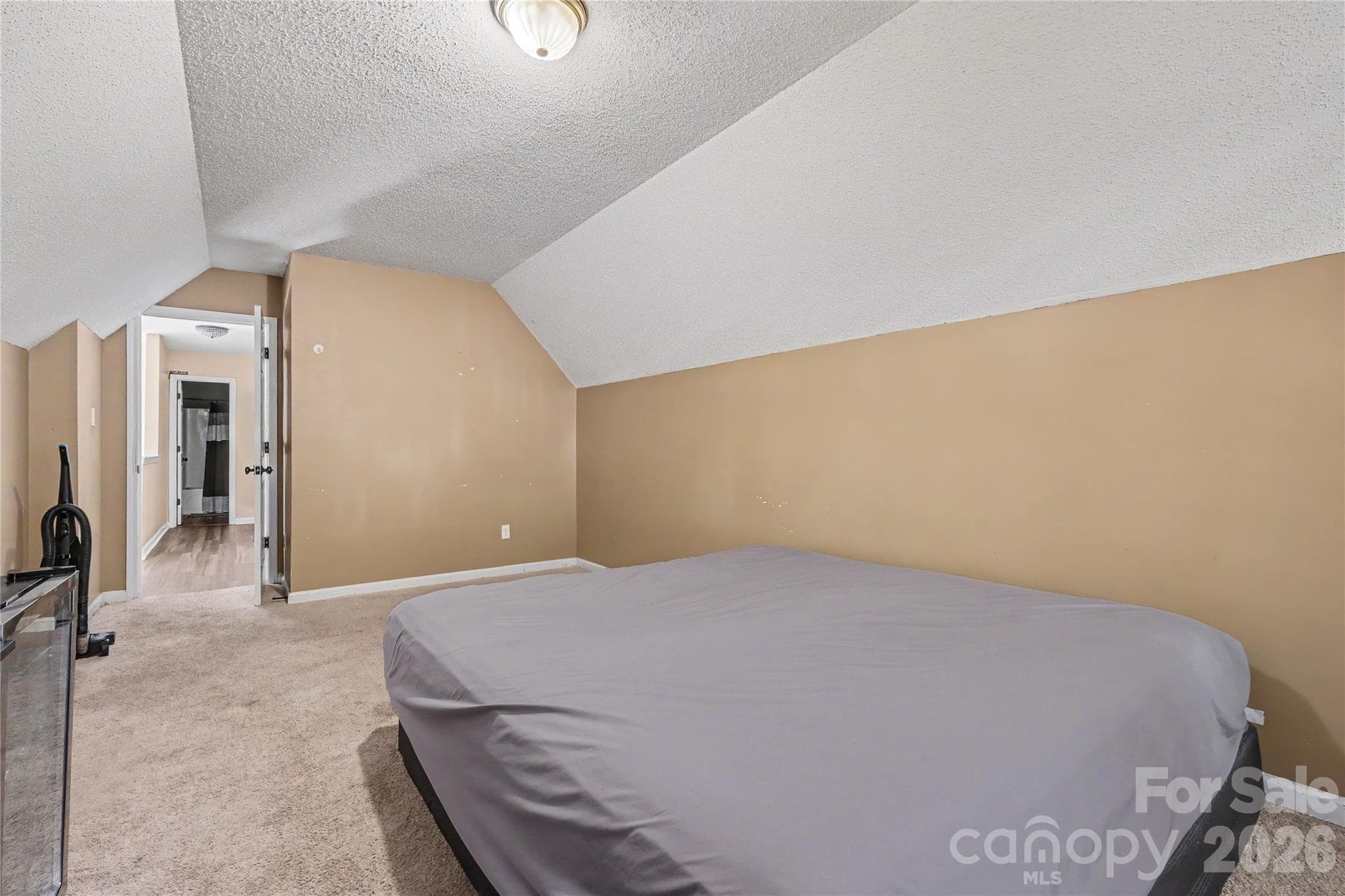 Single Family Residence at 8030 Shiny Meadow Drive, Charlotte, photo 25 of 32