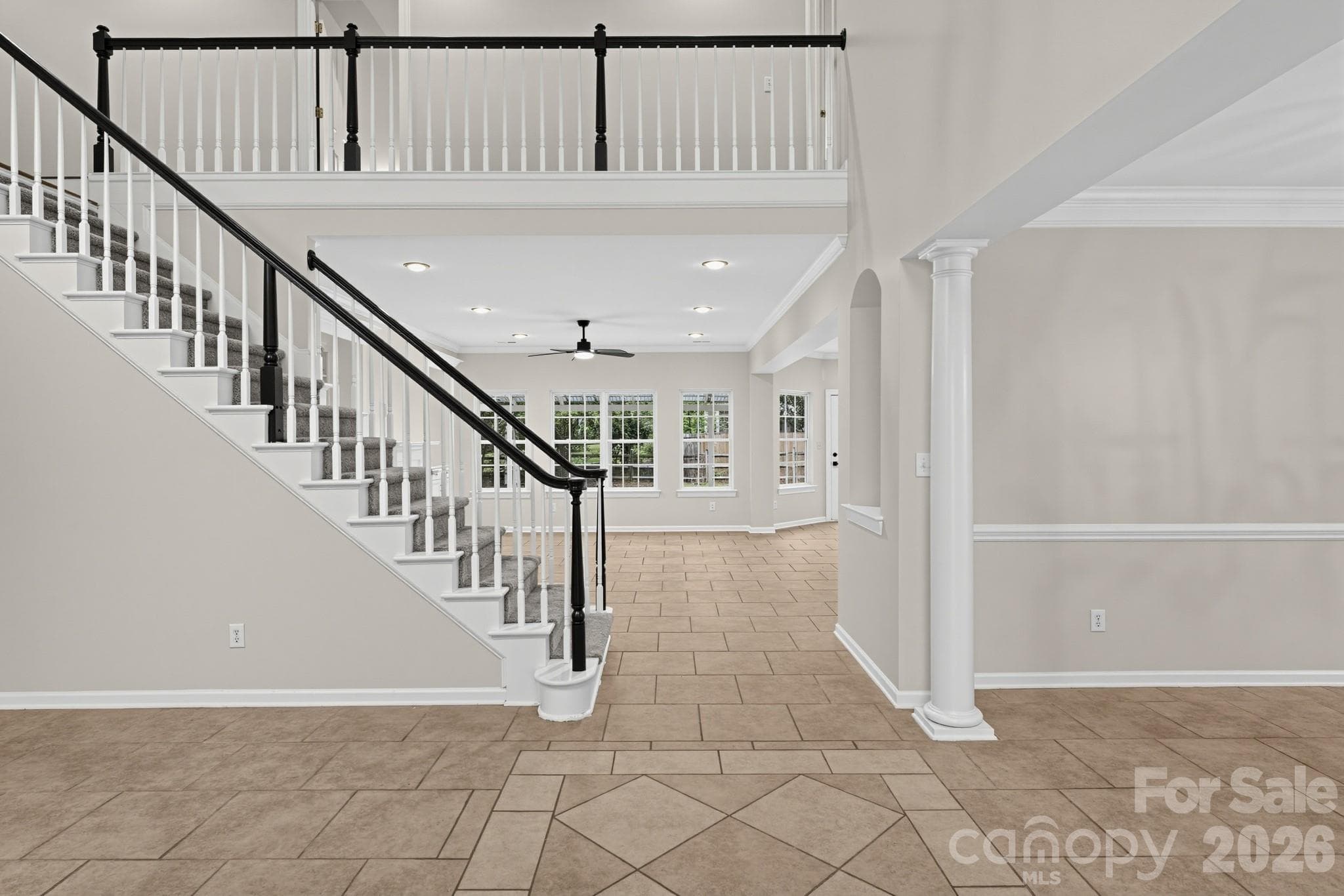 Single Family Residence at 15127 Kellington Court, Charlotte, photo 3 of 29