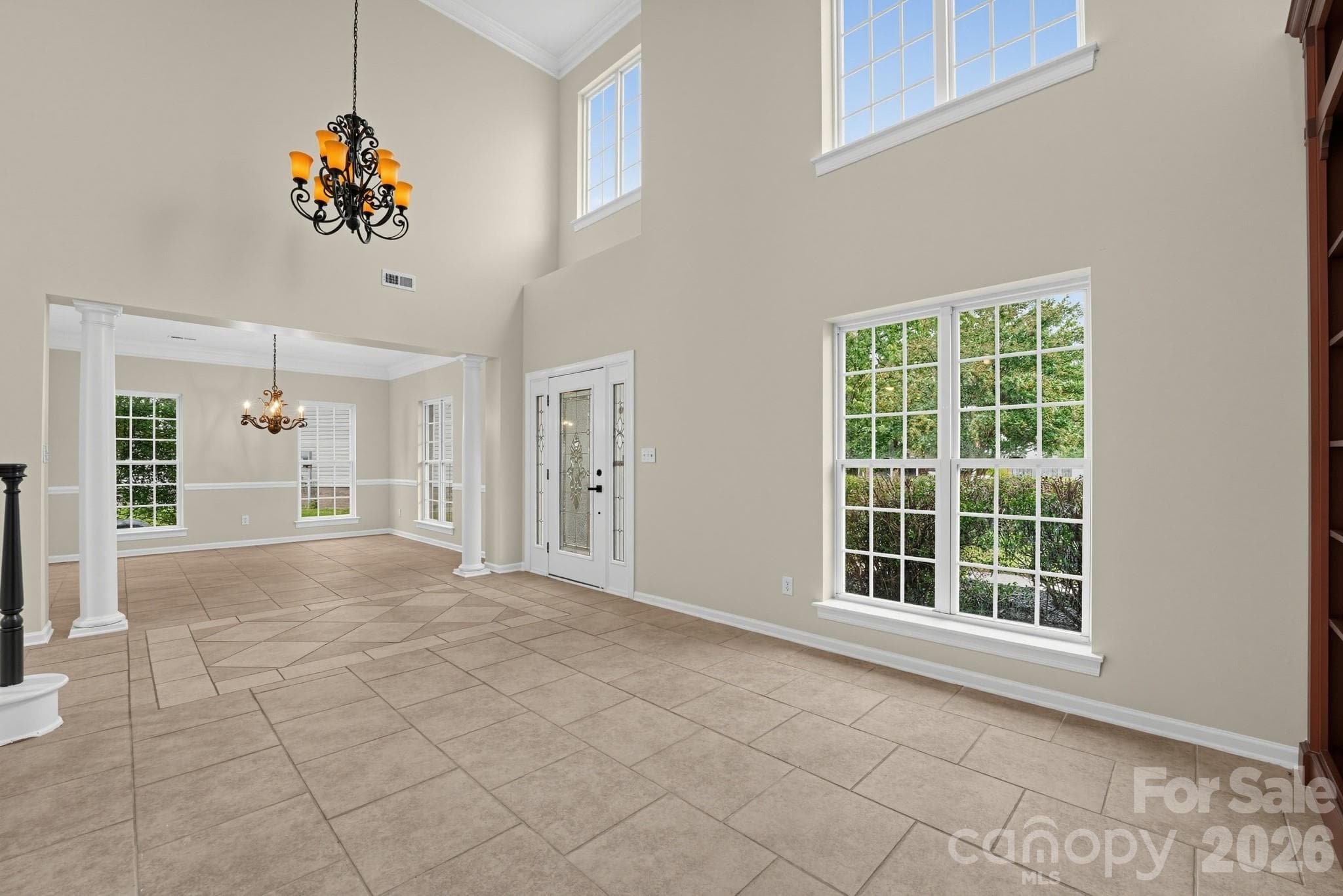 Single Family Residence at 15127 Kellington Court, Charlotte, photo 4 of 29
