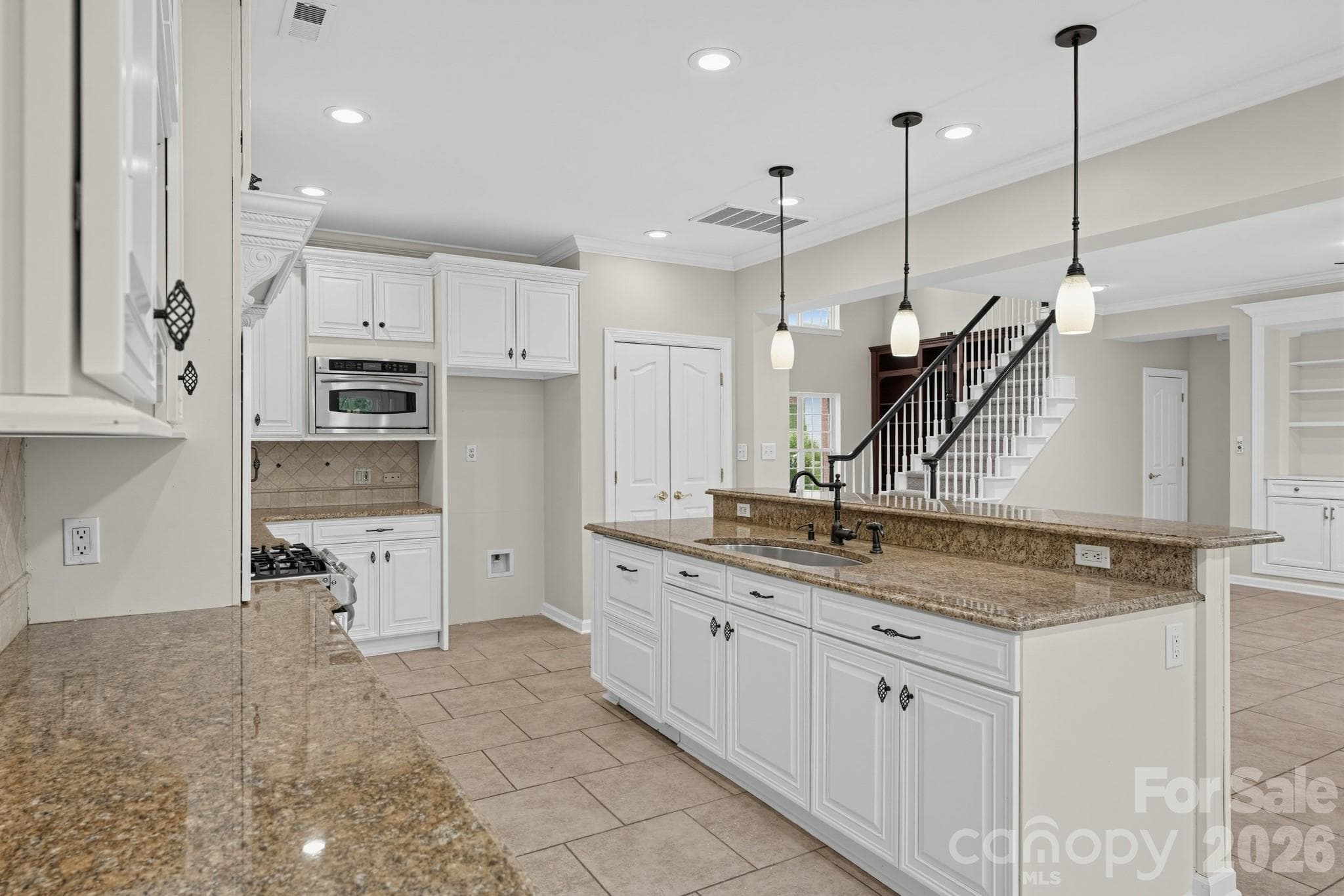 Single Family Residence at 15127 Kellington Court, Charlotte, photo 12 of 29