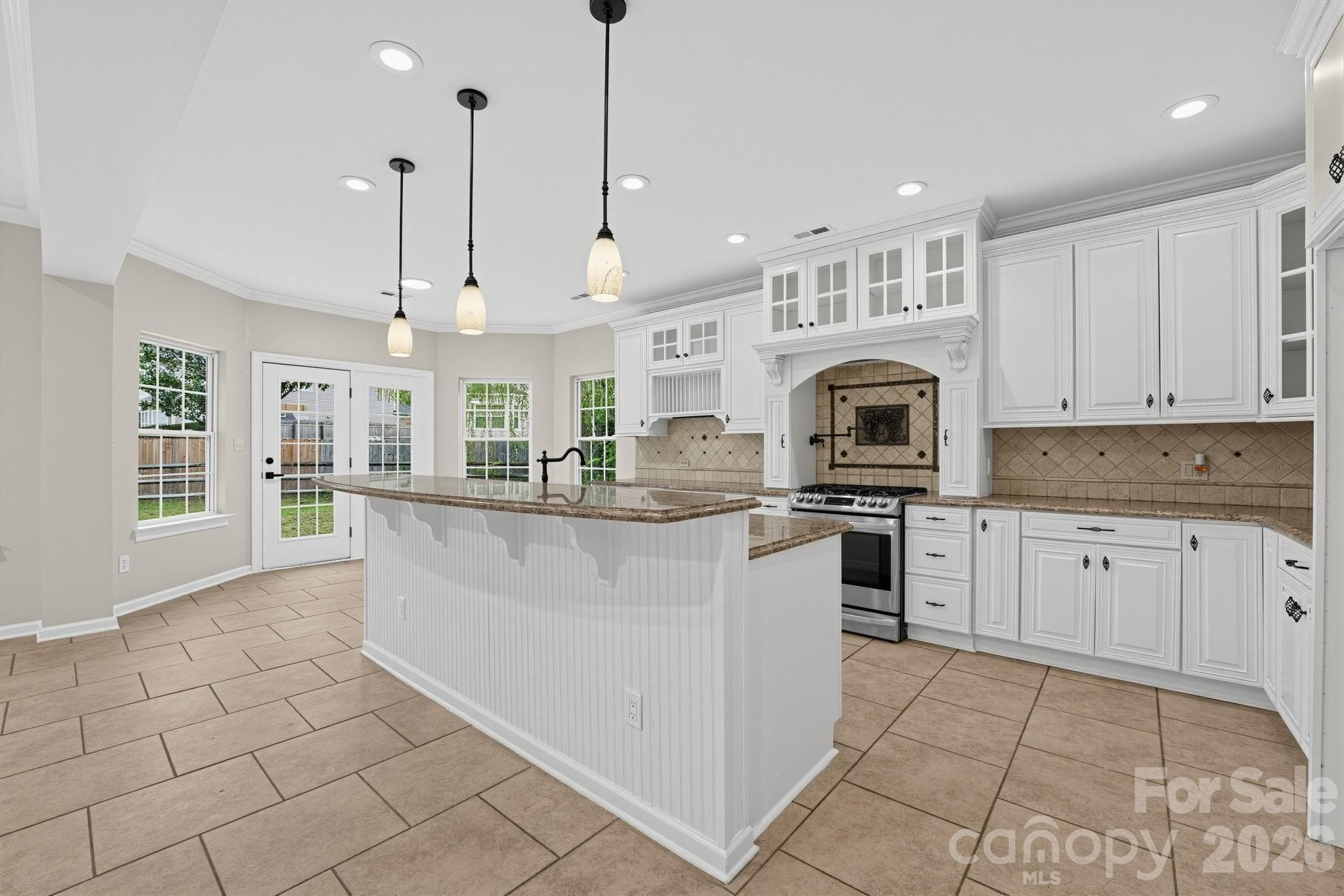 Single Family Residence at 15127 Kellington Court, Charlotte, photo 14 of 29