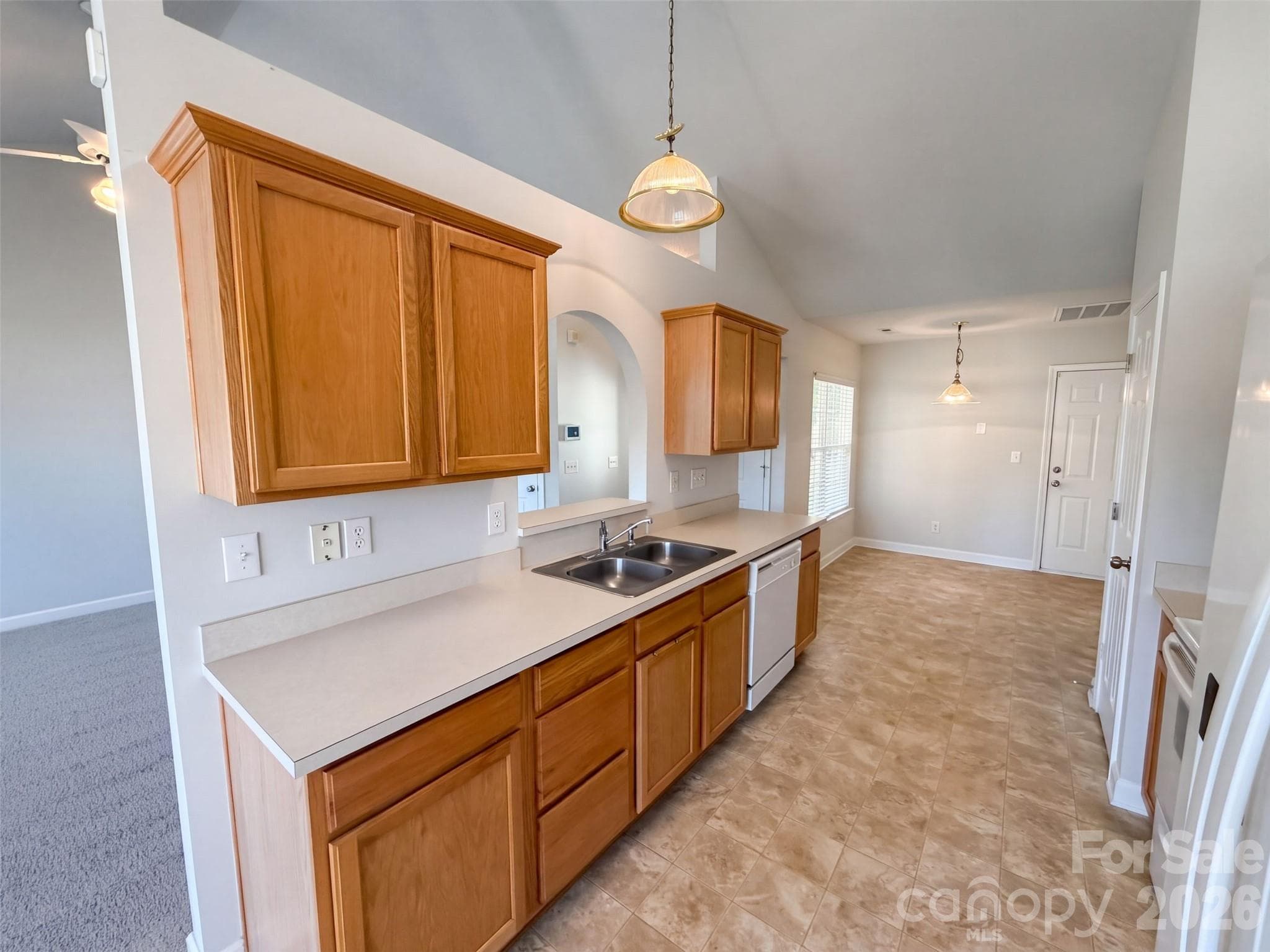 Single Family Residence at 11344 Pointer Ridge Drive, Charlotte, photo 2 of 24
