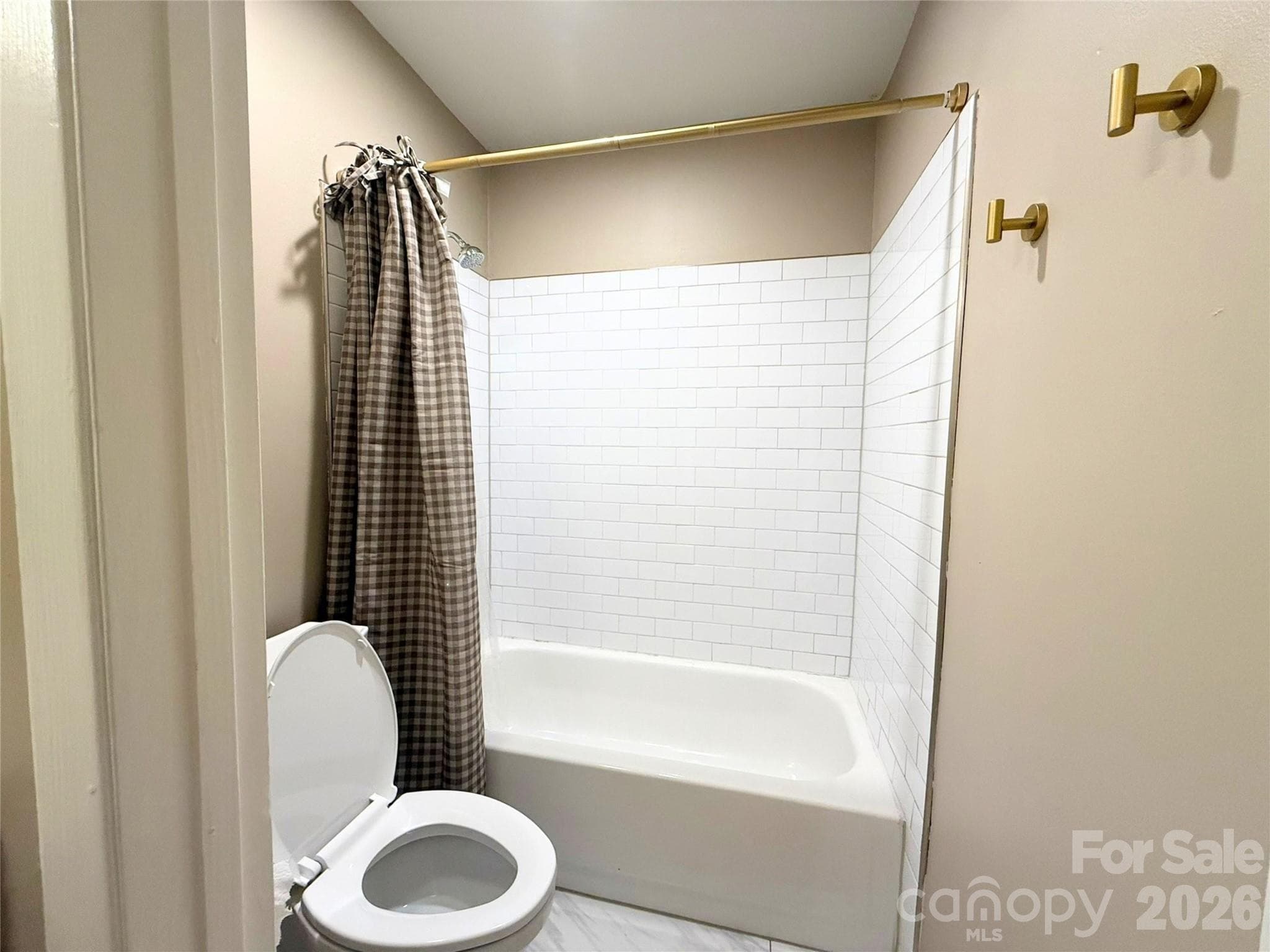 Second Bath - 4918 Sardis Road E, Charlotte