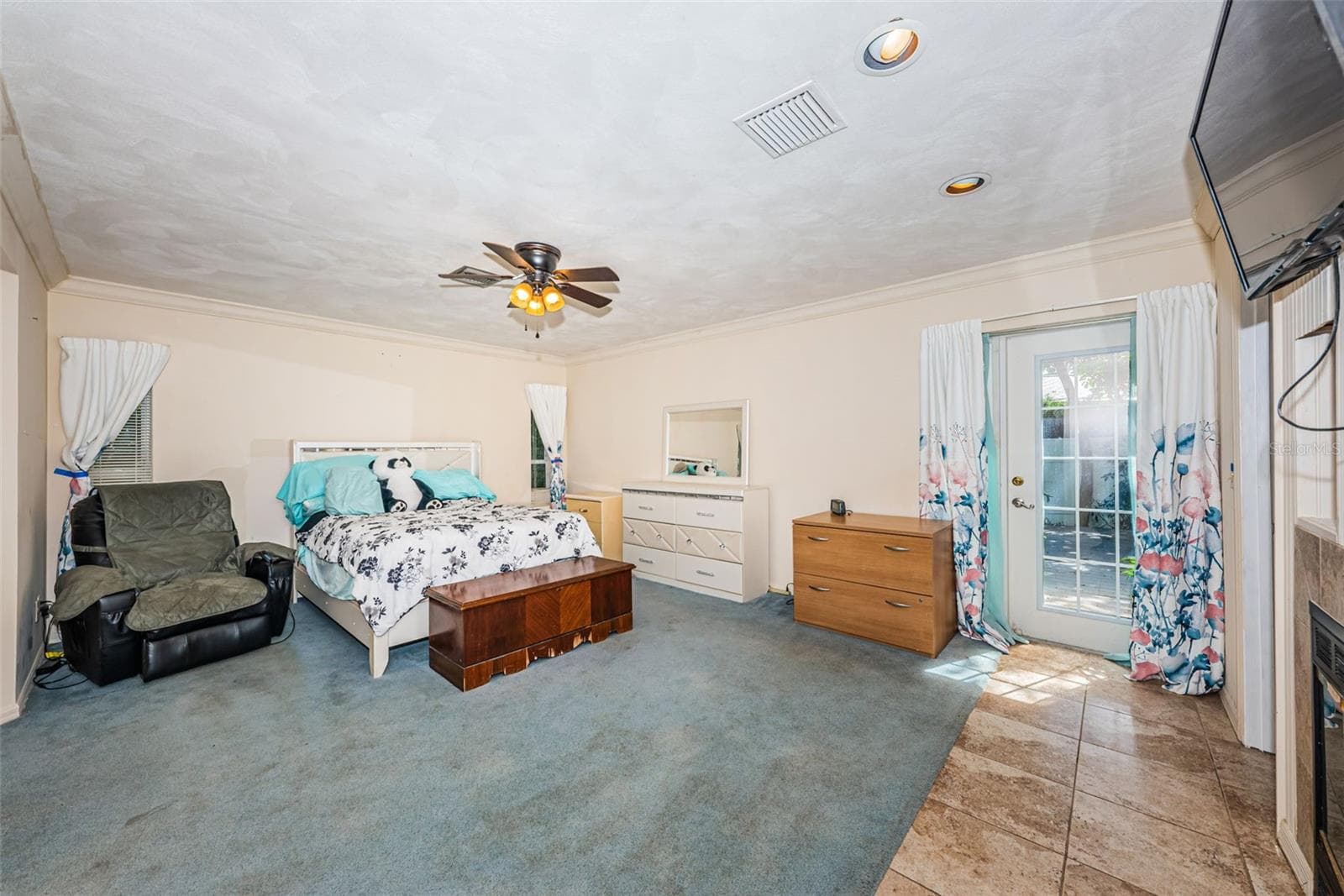 Single Family Residence at 499 JEWEL CT, BELLEAIR BLUFFS, photo 12 of 21