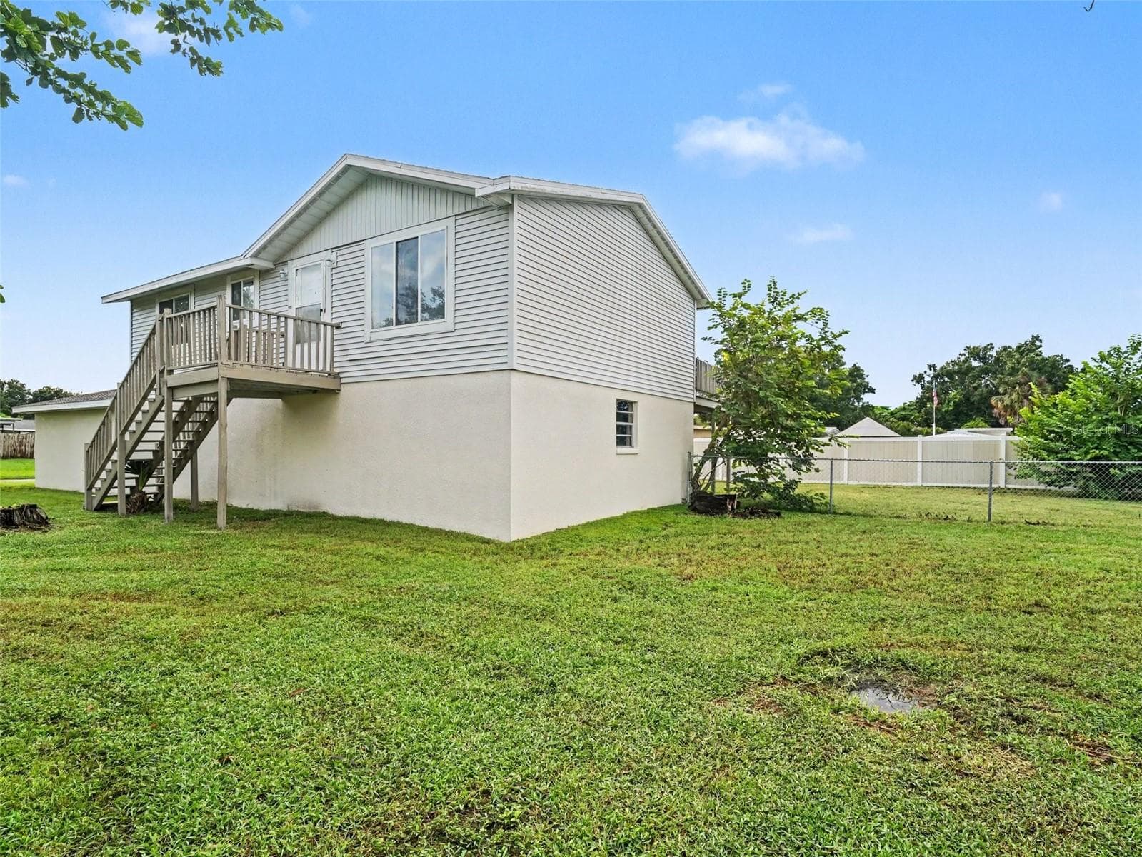 Single Family Residence at 6306 FLORIDA CIR E, APOLLO BEACH, photo 4 of 27