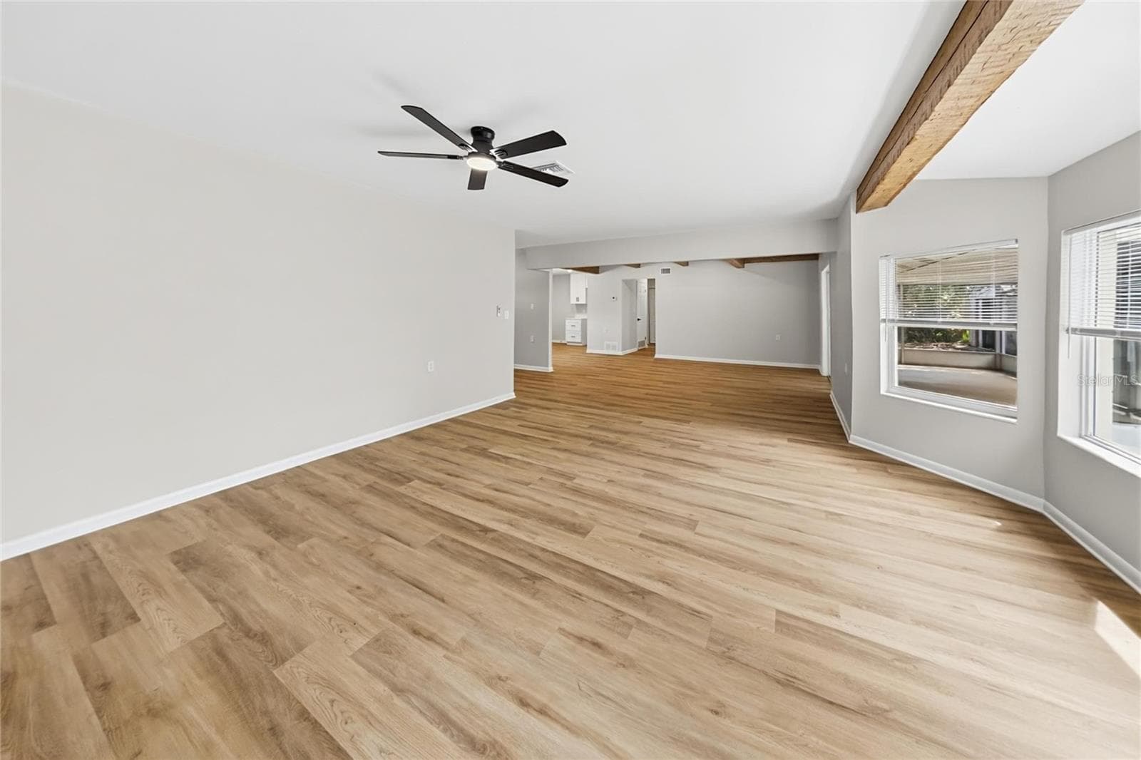 Single Family Residence at 5128 PELLEPORT AVE, BELLE ISLE, photo 3 of 16