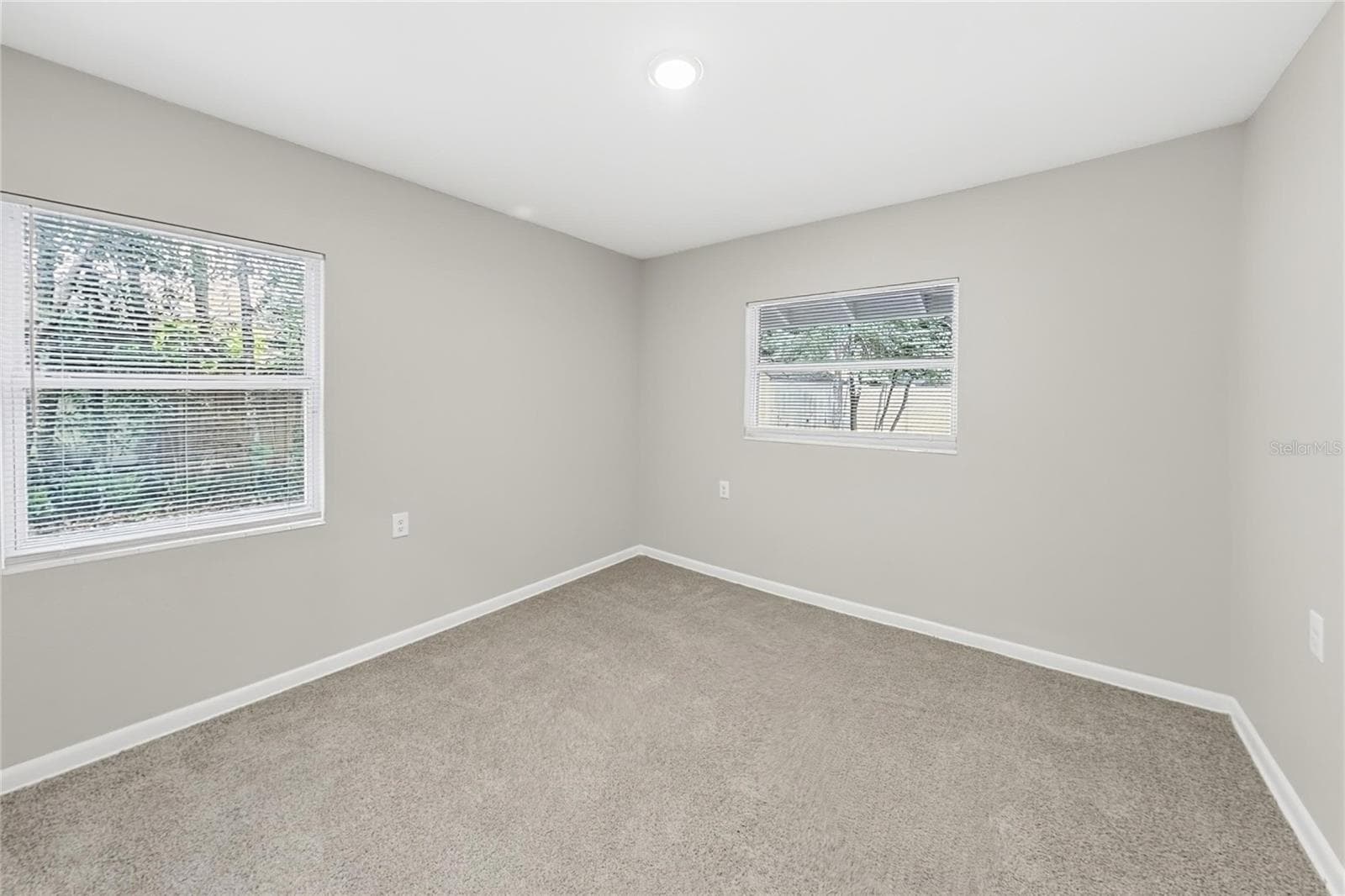 Single Family Residence at 5128 PELLEPORT AVE, BELLE ISLE, photo 10 of 16