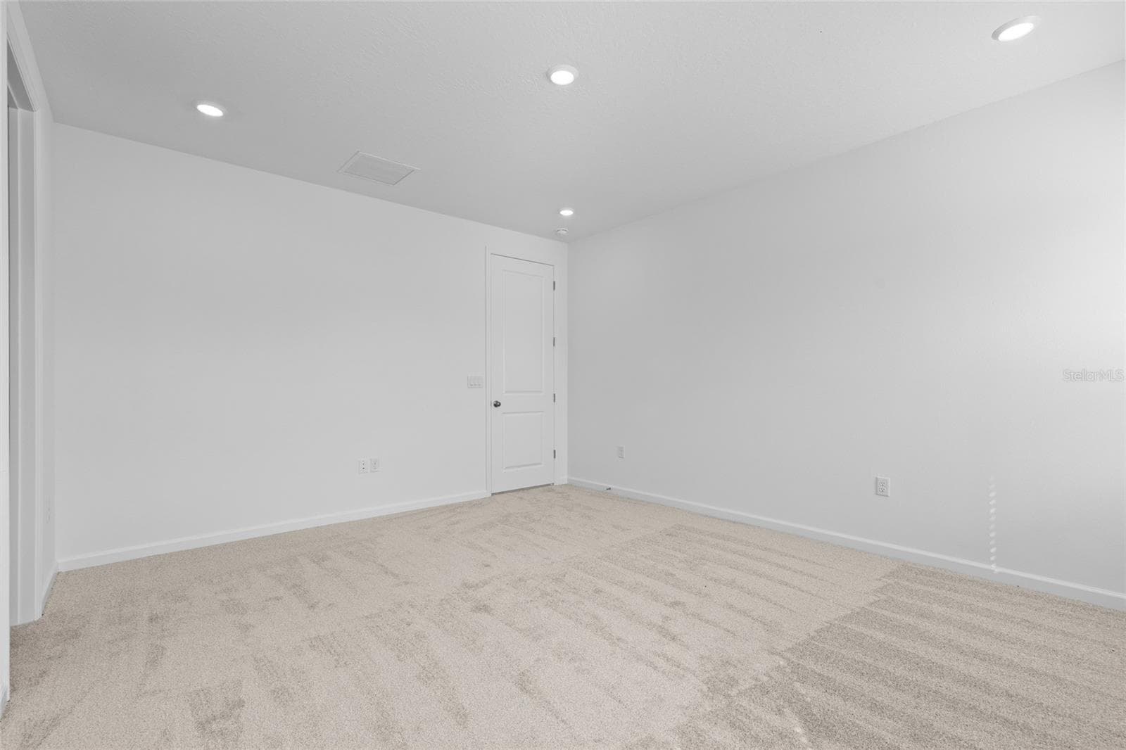 Single Family Residence at 13037 SERENE GLADE RD, WINTER GARDEN, photo 19 of 43