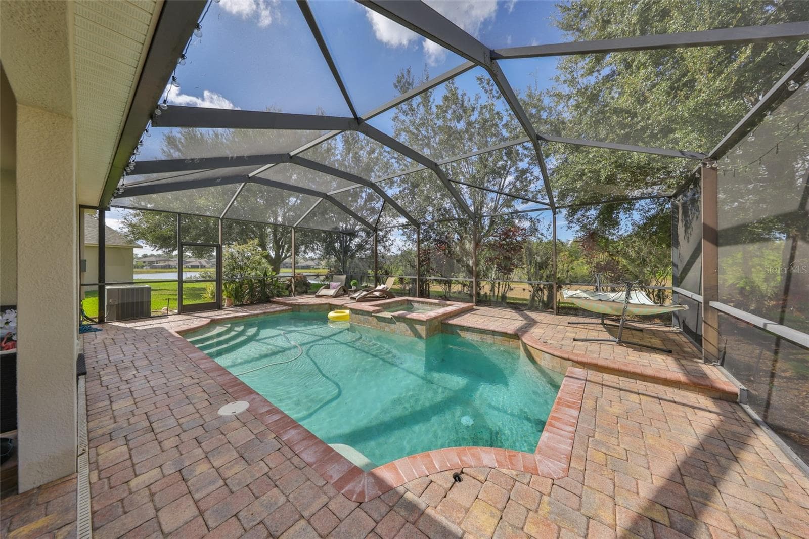 Single Family Residence at 13914 CHALK HILL PL, RIVERVIEW, photo 3 of 57