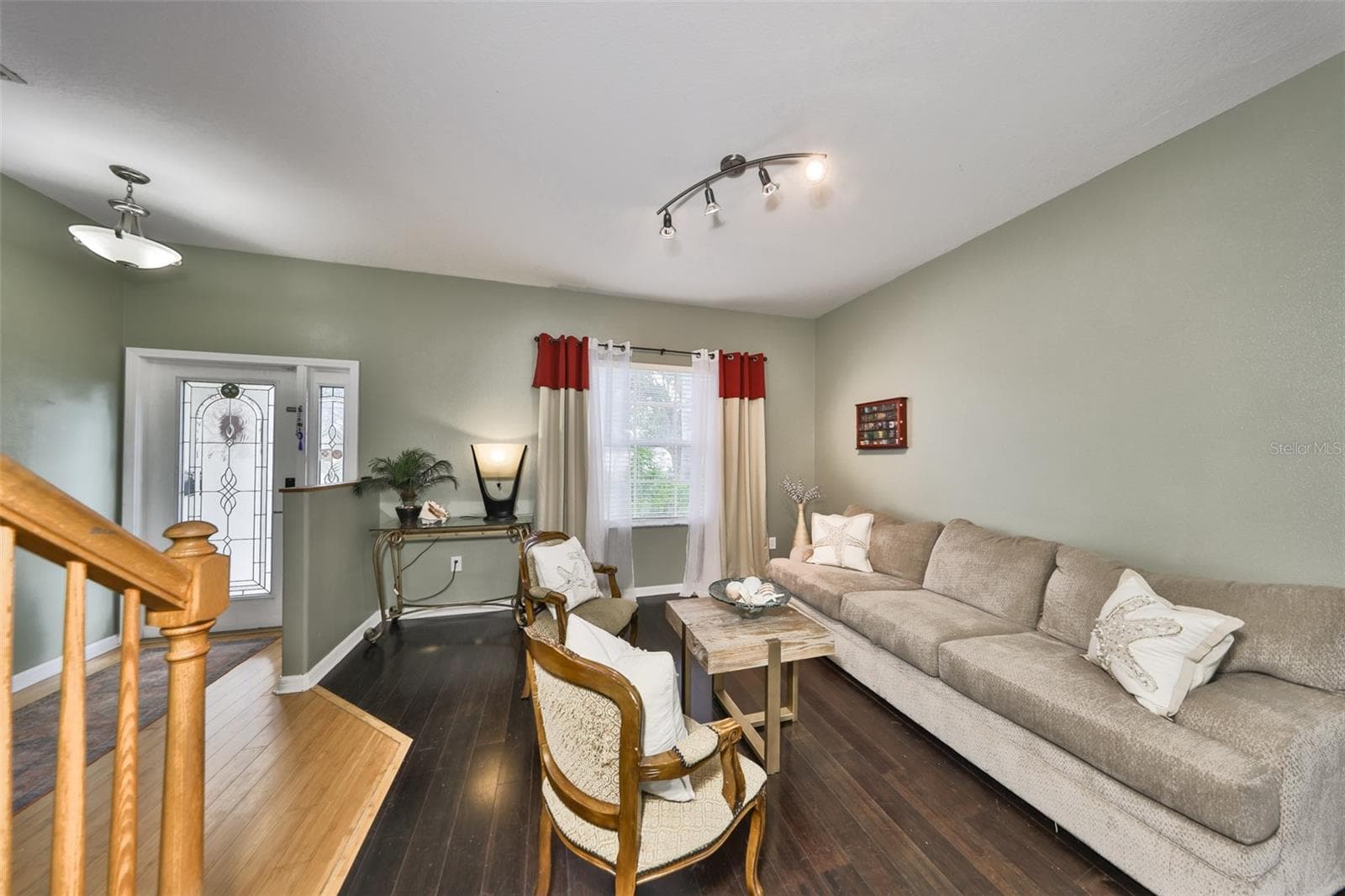 Single Family Residence at 13914 CHALK HILL PL, RIVERVIEW, photo 5 of 57