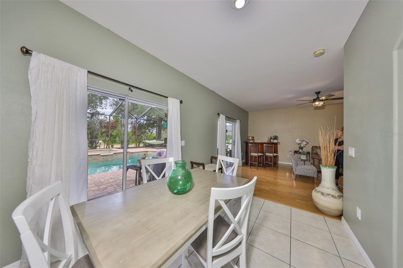 Single Family Residence at 13914 CHALK HILL PL, RIVERVIEW, photo 16 of 57