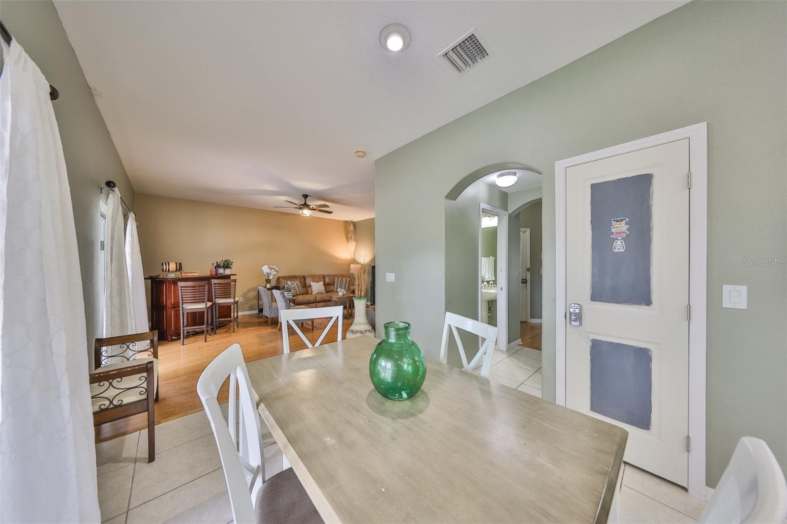 Single Family Residence at 13914 CHALK HILL PL, RIVERVIEW, photo 17 of 57