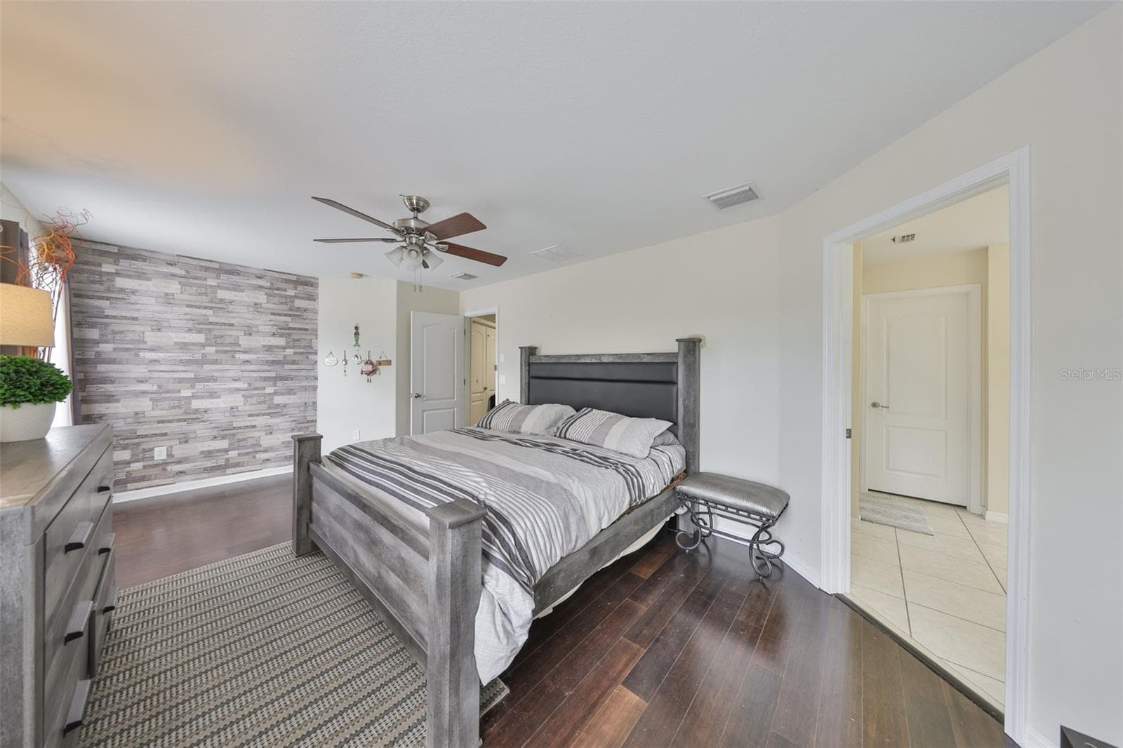 Single Family Residence at 13914 CHALK HILL PL, RIVERVIEW, photo 25 of 57