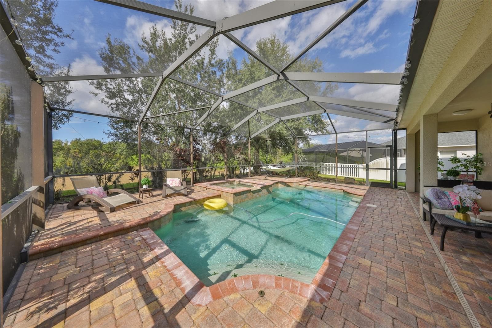 Single Family Residence at 13914 CHALK HILL PL, RIVERVIEW, photo 42 of 57