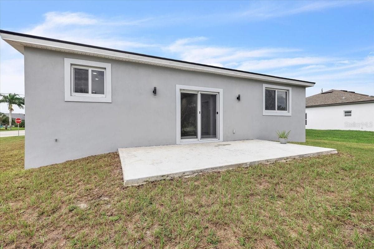 Single Family Residence at 14150 APPLETON BLVD, PORT CHARLOTTE, photo 29 of 39