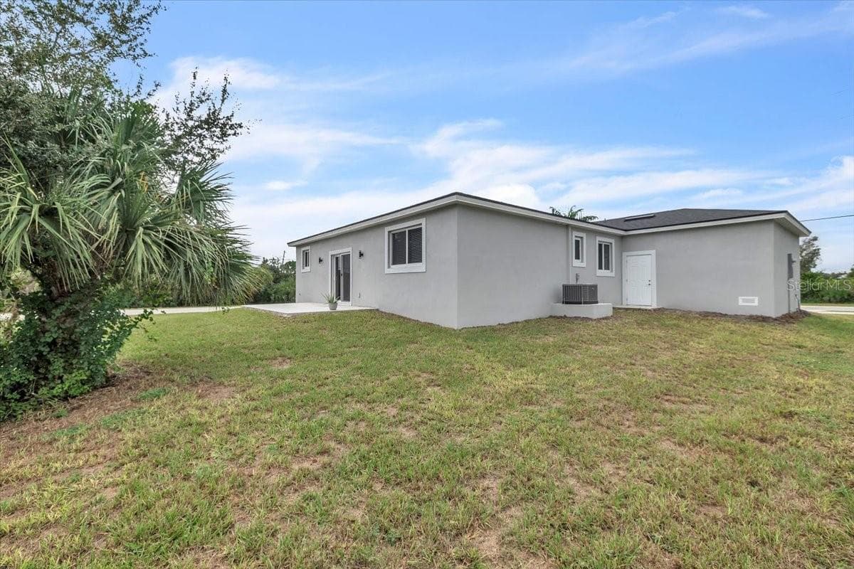 Single Family Residence at 14150 APPLETON BLVD, PORT CHARLOTTE, photo 31 of 39