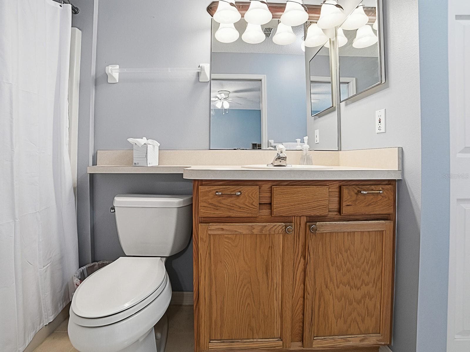 GUEST BATHROOM - 647 TIMBERCREST DR, LEESBURG