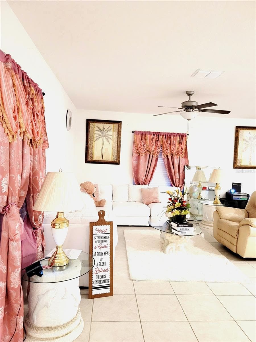 Single Family Residence at 1821 YELLOW TRL, LAKELAND, photo 5 of 30
