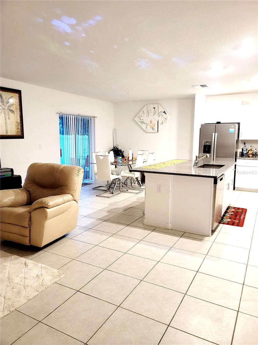 Single Family Residence at 1821 YELLOW TRL, LAKELAND, photo 9 of 30