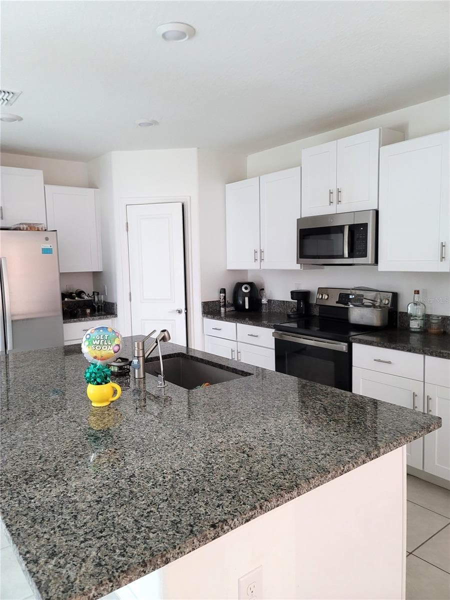 Single Family Residence at 1821 YELLOW TRL, LAKELAND, photo 12 of 30