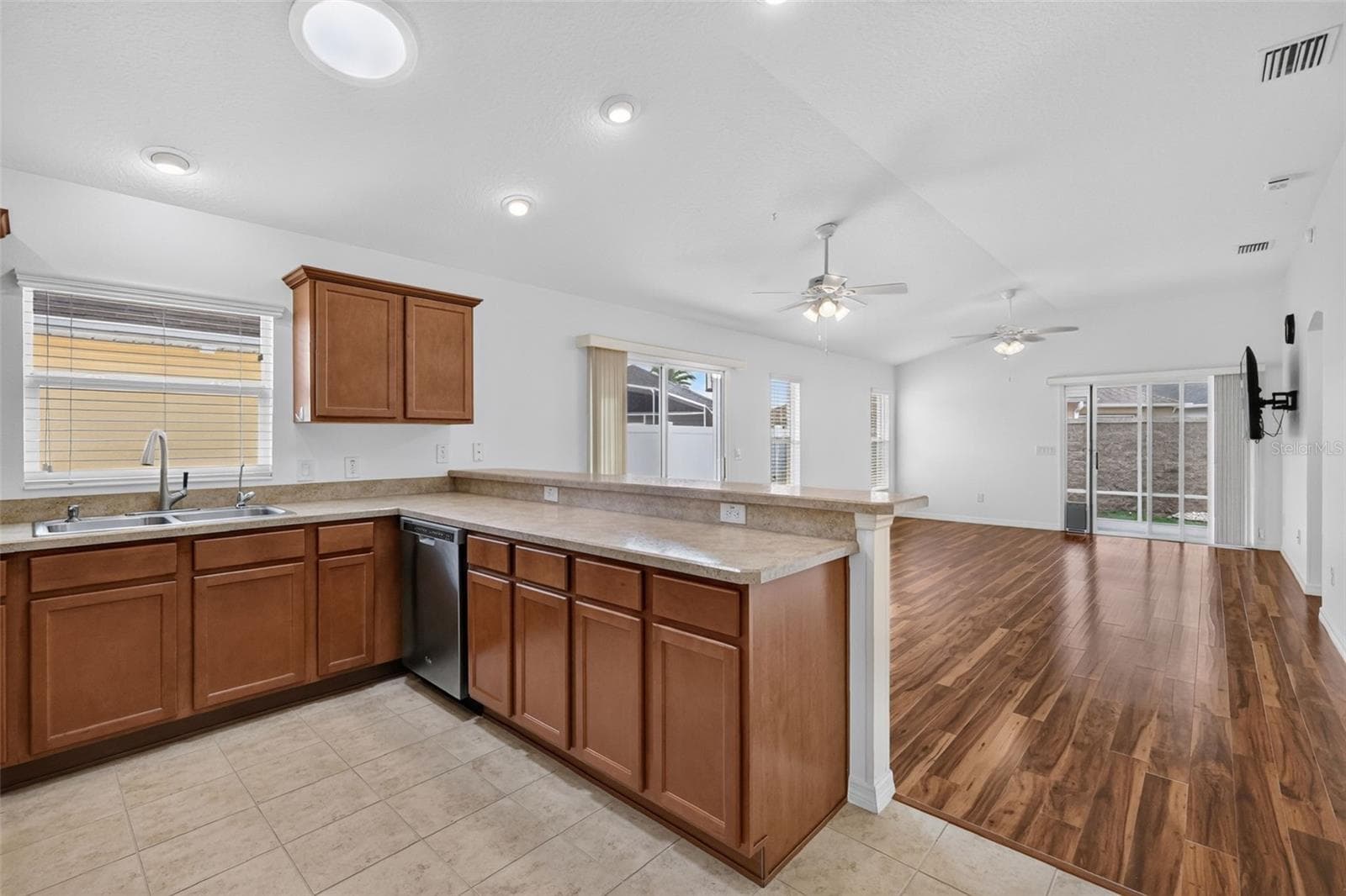 Kitchen - 3056 EASTWOOD TER, THE VILLAGES