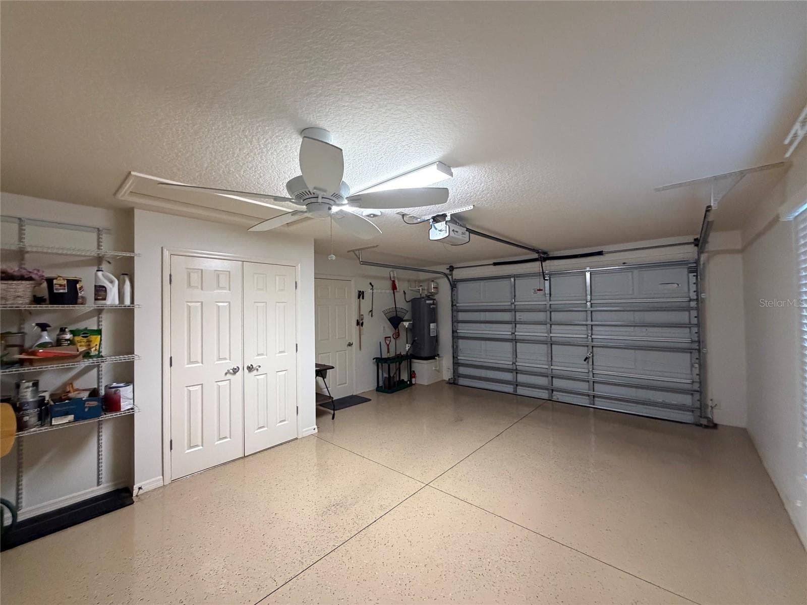 Garage - 3056 EASTWOOD TER, THE VILLAGES