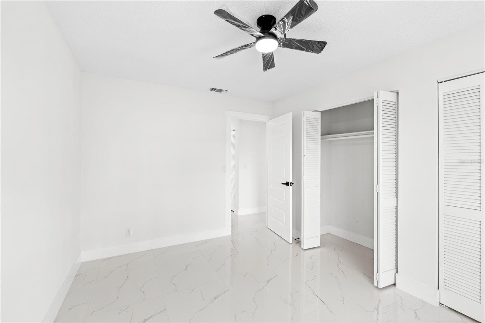 Single Family Residence at 7131 HOLLOWELL DR, TAMPA, photo 26 of 47