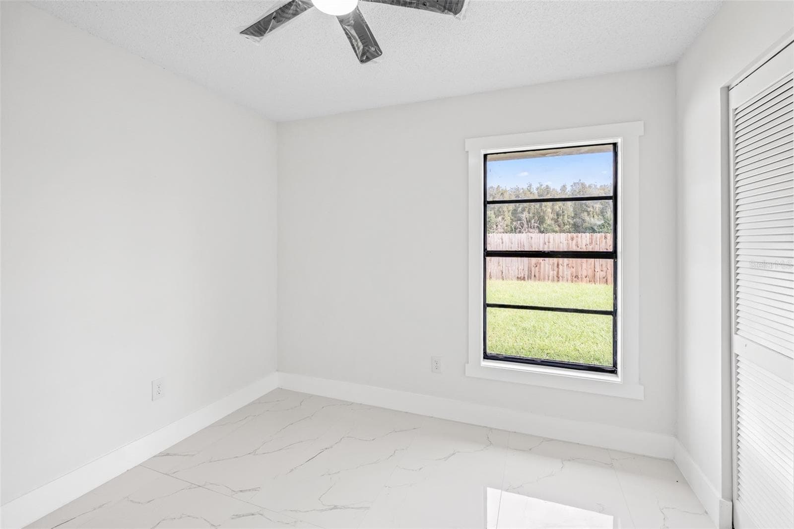 Single Family Residence at 7131 HOLLOWELL DR, TAMPA, photo 32 of 47