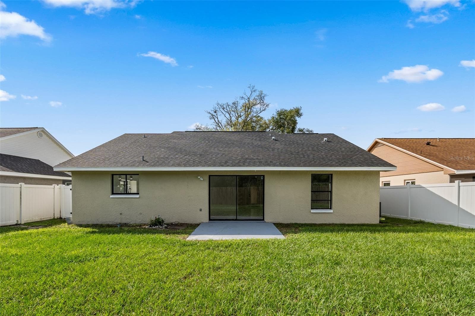 Single Family Residence at 7131 HOLLOWELL DR, TAMPA, photo 36 of 47