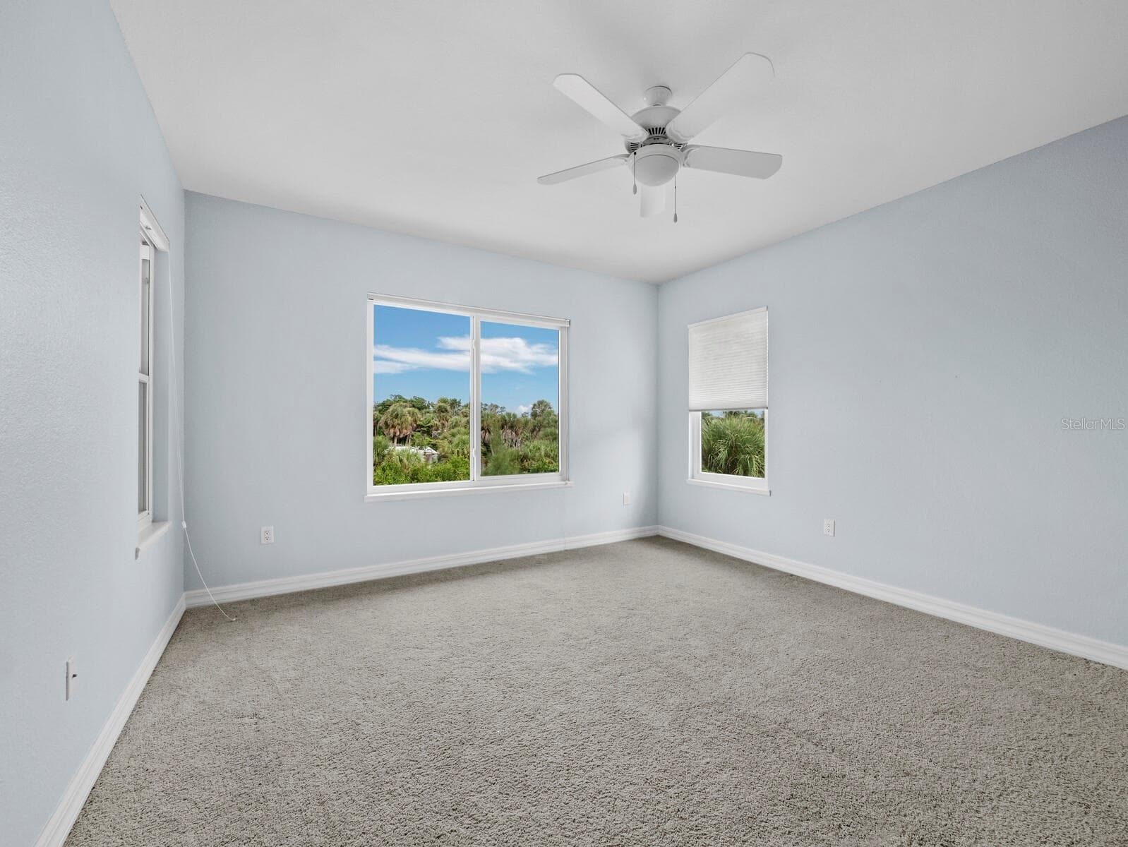 Single Family Residence at 182 ISLAND CIR, SARASOTA, photo 27 of 41