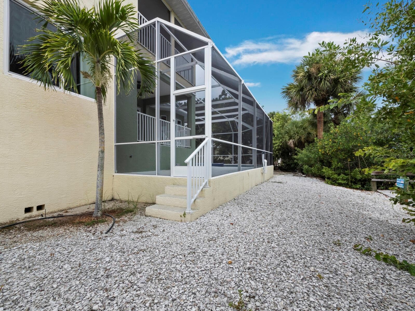 Single Family Residence at 182 ISLAND CIR, SARASOTA, photo 37 of 41