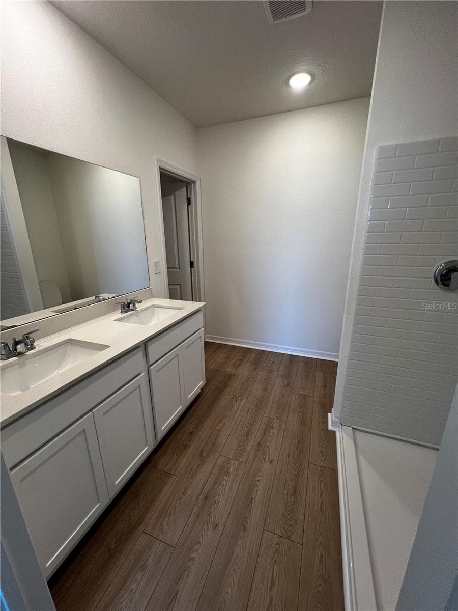 Primary Bath with walk in shower - 12927 RED DEER PL, PARRISH