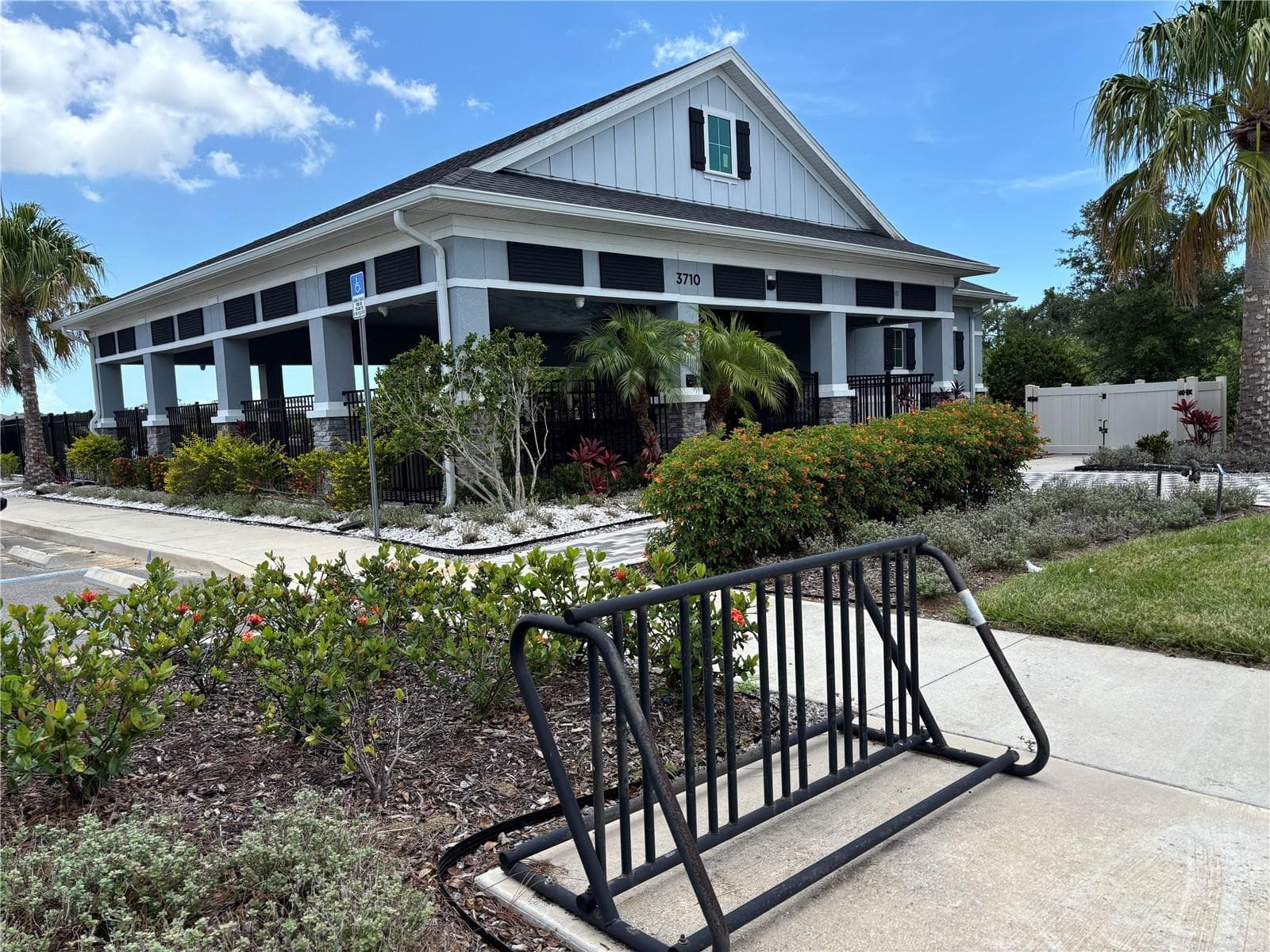 Single Family Residence at 3121 ROCK SOUND ST, BRADENTON, photo 79 of 94