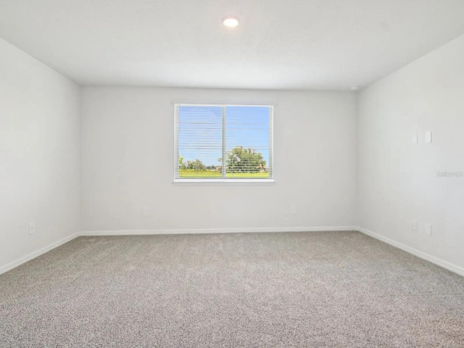 Single Family Residence at 10827 BUDDING BLOSSOM CT, PARRISH, photo 4 of 15
