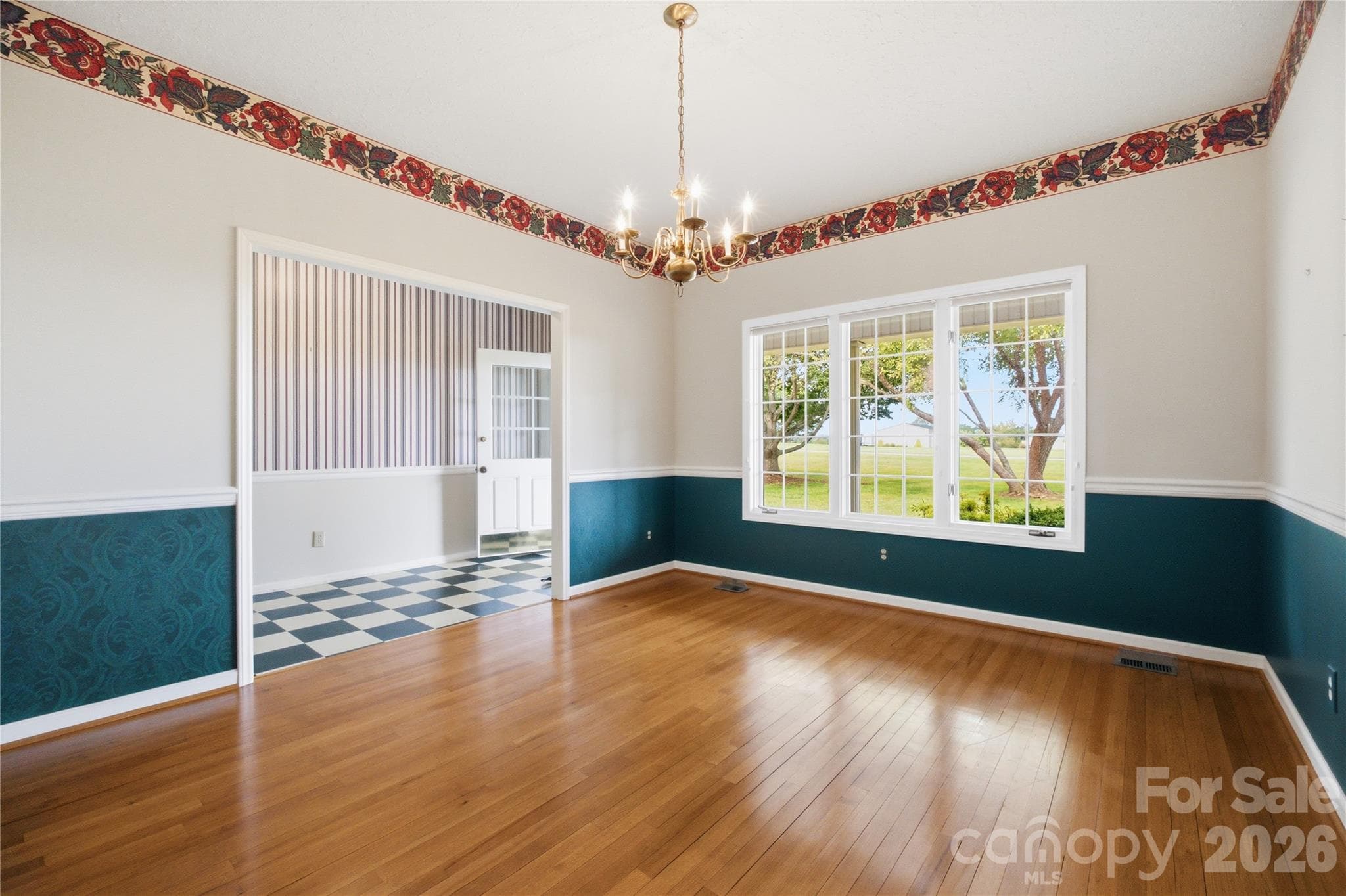 Single Family Residence at 4020 Harris Creek Road, Lawndale, photo 9 of 48