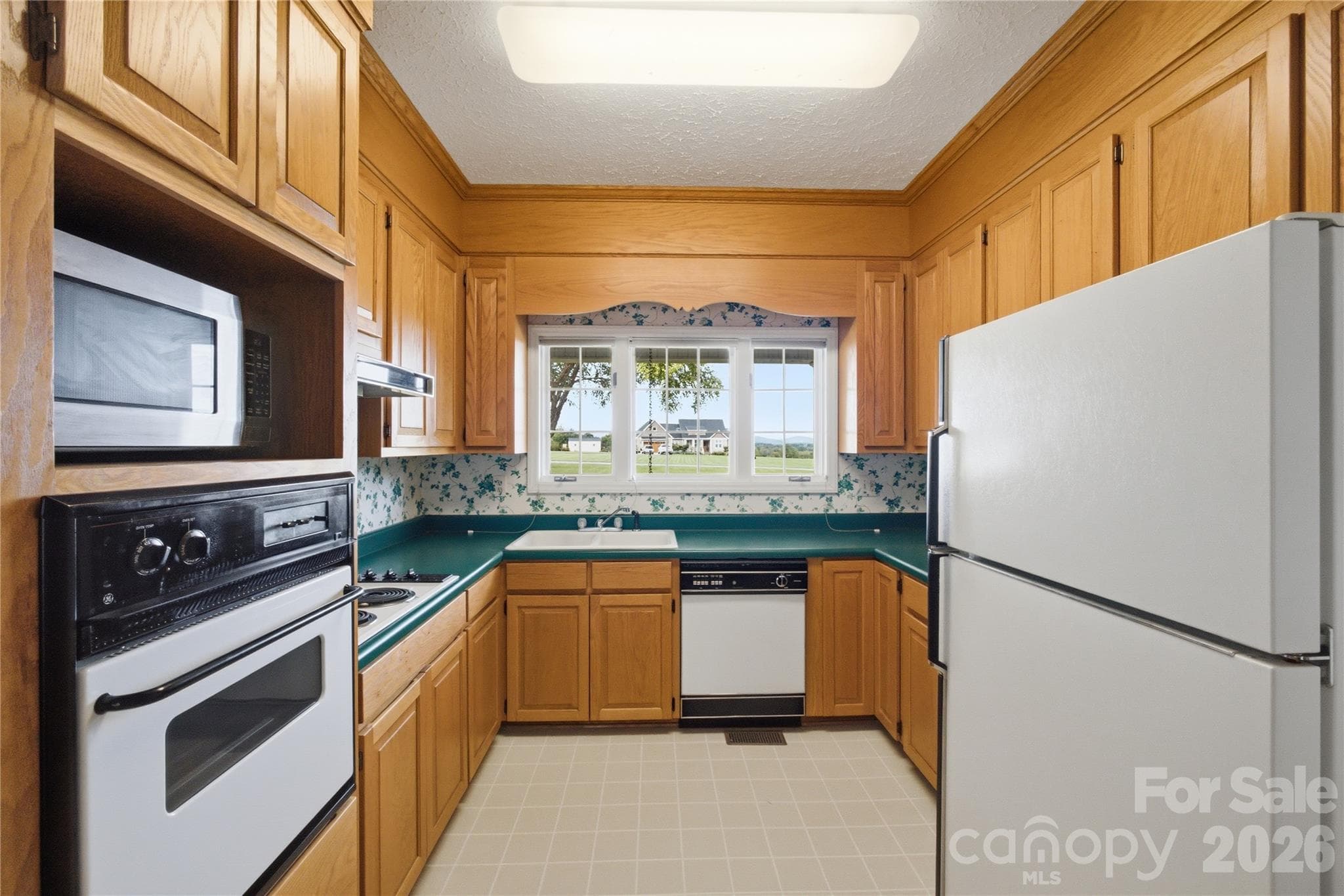 Single Family Residence at 4020 Harris Creek Road, Lawndale, photo 15 of 48