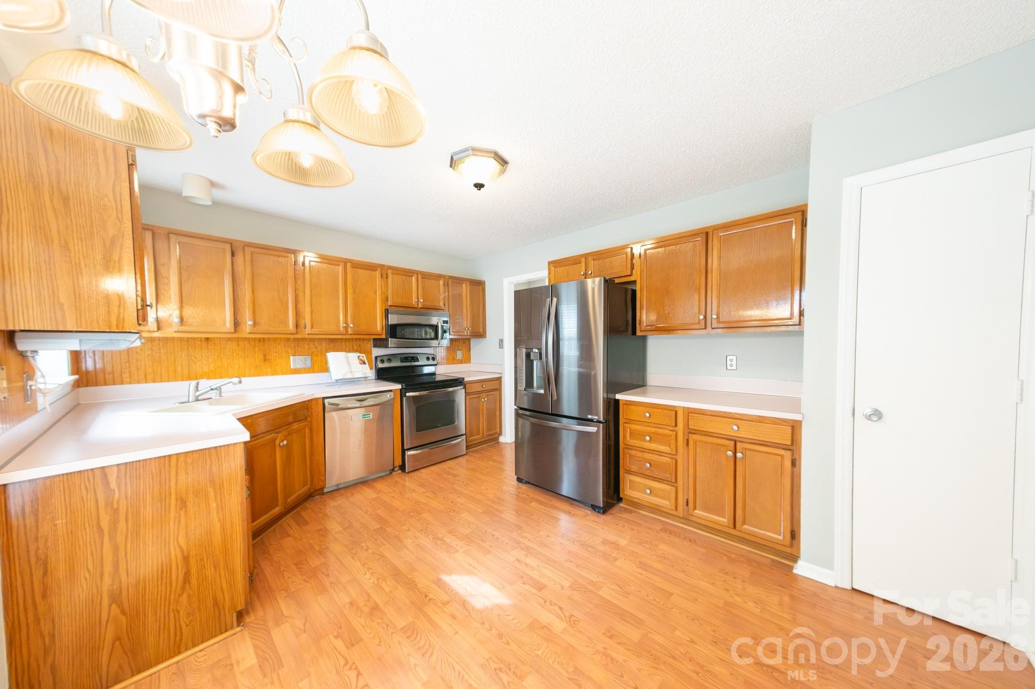 Single Family Residence at 13836 Poppleton Court, Charlotte, photo 17 of 26