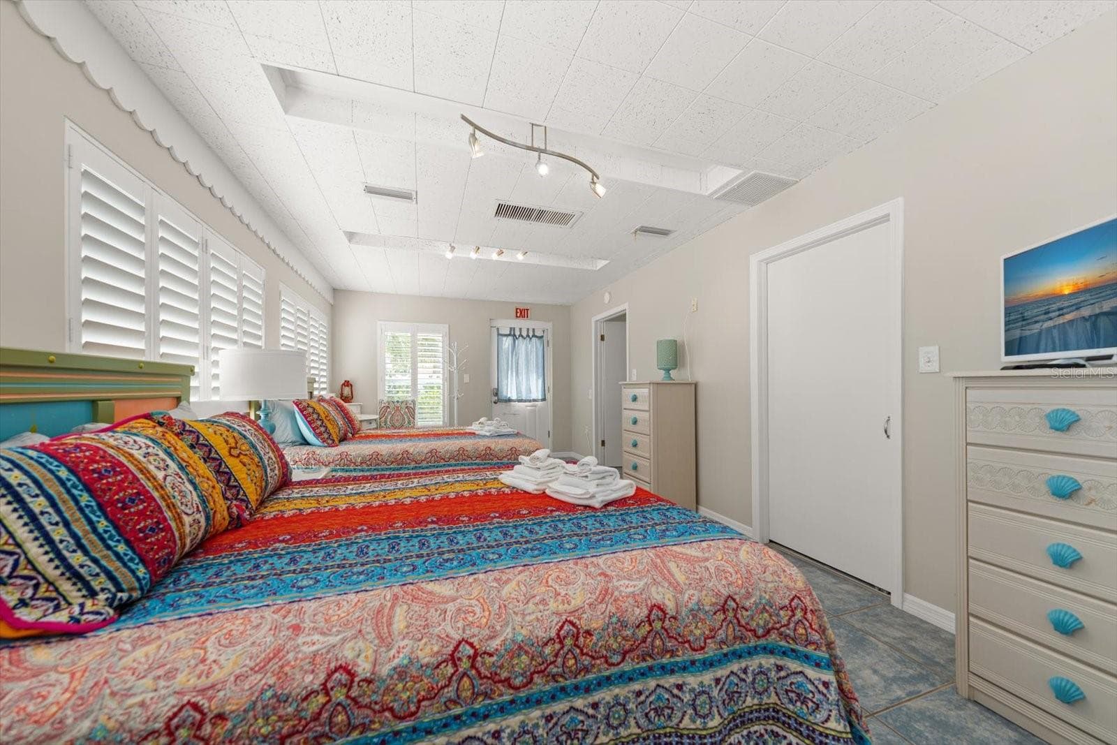 One bedroom bedroom area - 1512 GULF BLVD, INDIAN ROCKS BEACH