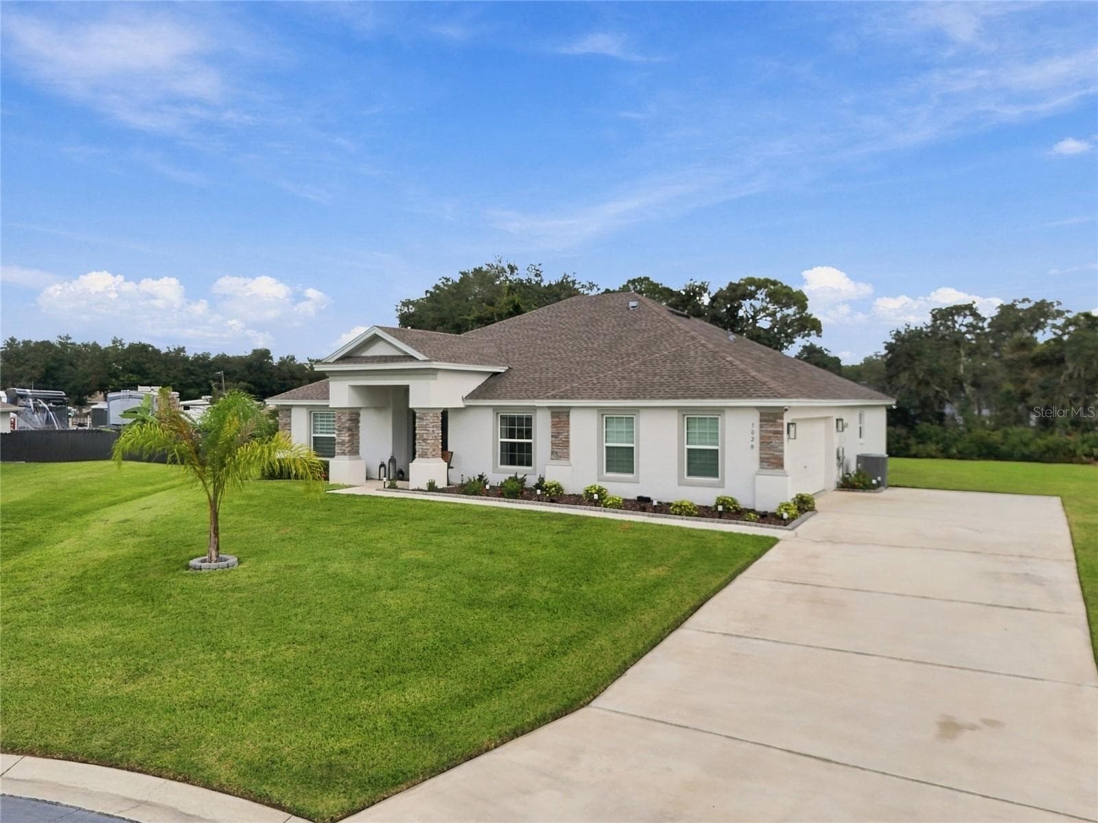 Love the landscaping - 5020 MOSS HAMMOCK TRL, SEBRING