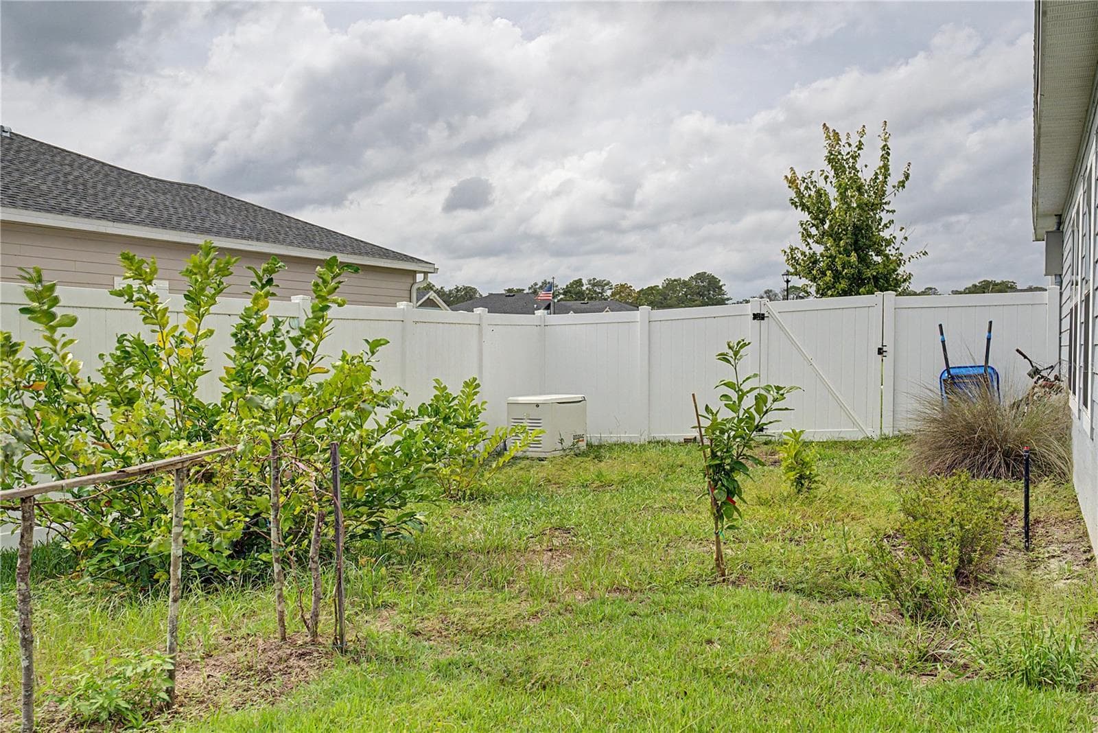 Single Family Residence at 491 NW 4TH TER, WILLISTON, photo 35 of 45