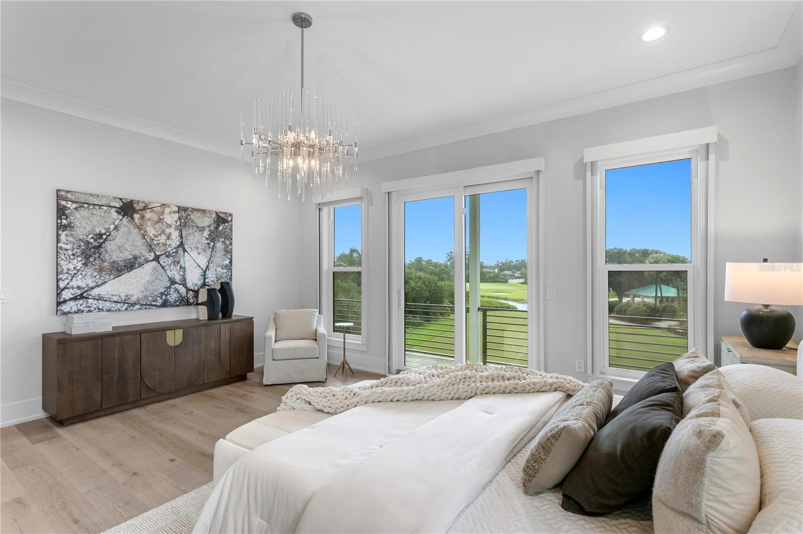 Single Family Residence at 790 CORDOVA BLVD NE, ST PETERSBURG, photo 33 of 54