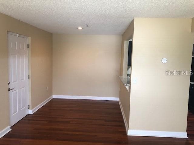 Condominium at 2035 DIXIE BELLE DR #2035T, ORLANDO, photo 5 of 15
